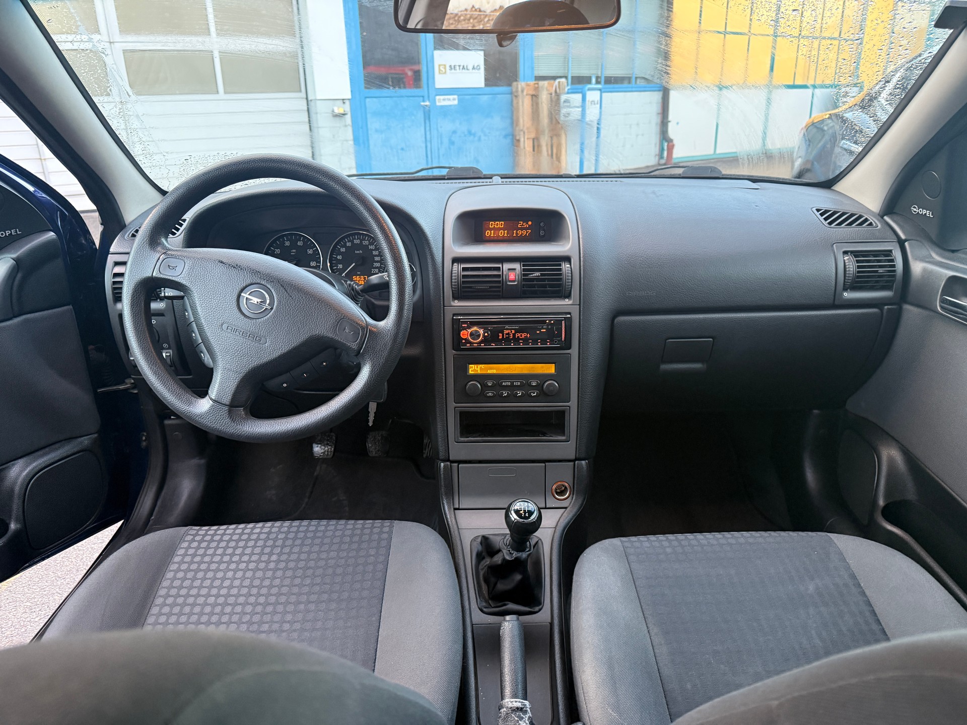 OPEL Astra 1.8i 16V Comfort-image-7