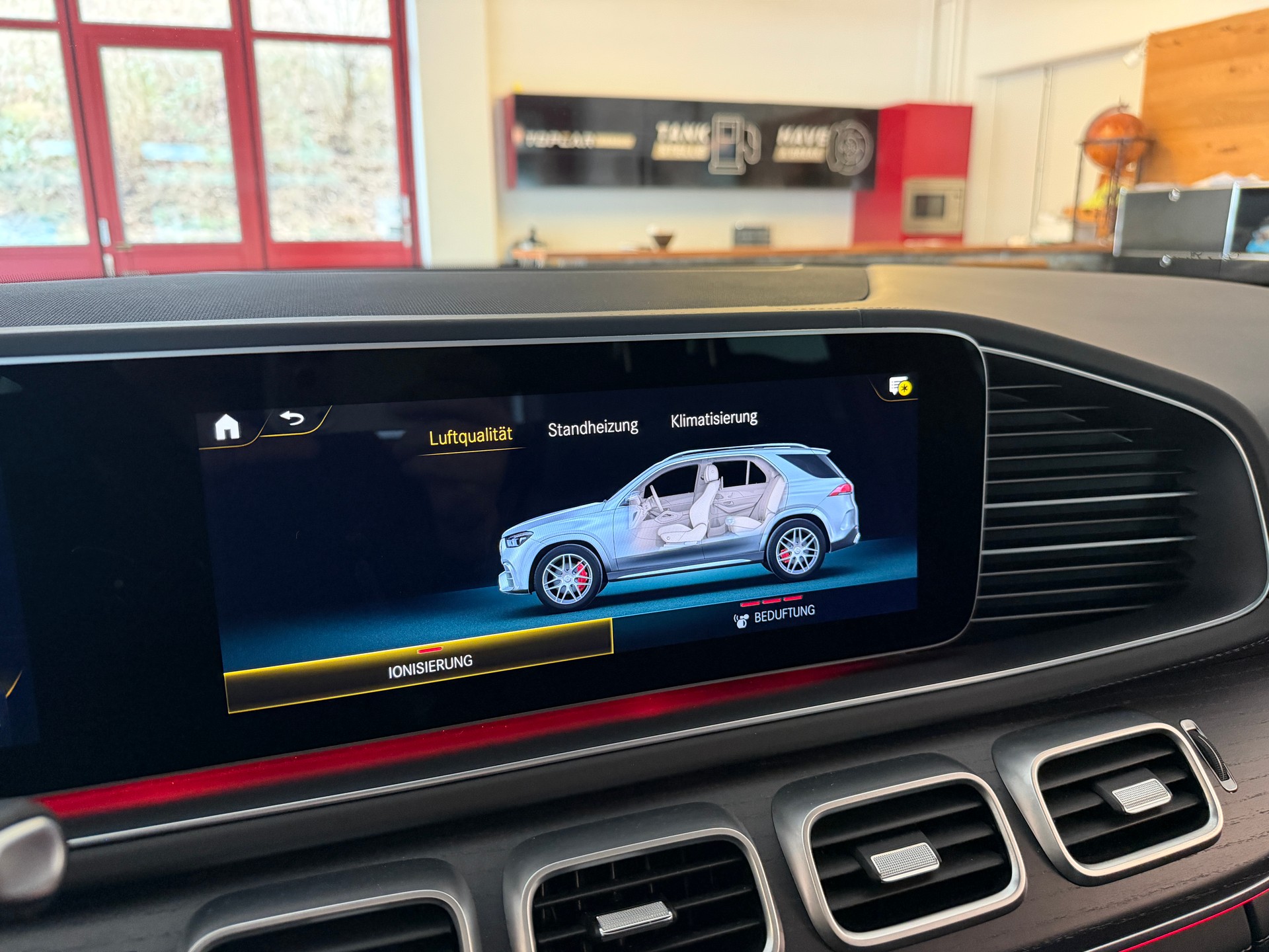 MERCEDES-BENZ GLE 63 S AMG 4Matic+ 9G-Speedshift-image-30