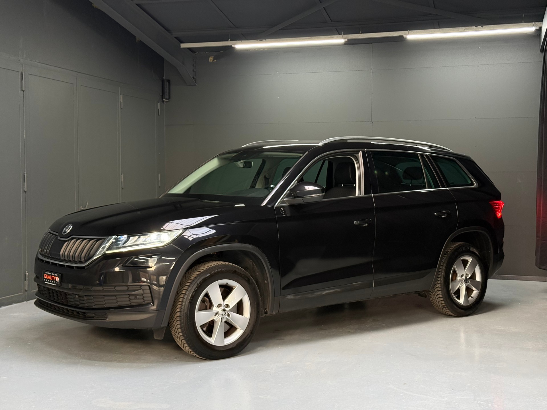 SKODA Kodiaq 2.0 TSI Ambition 4x4-image-4