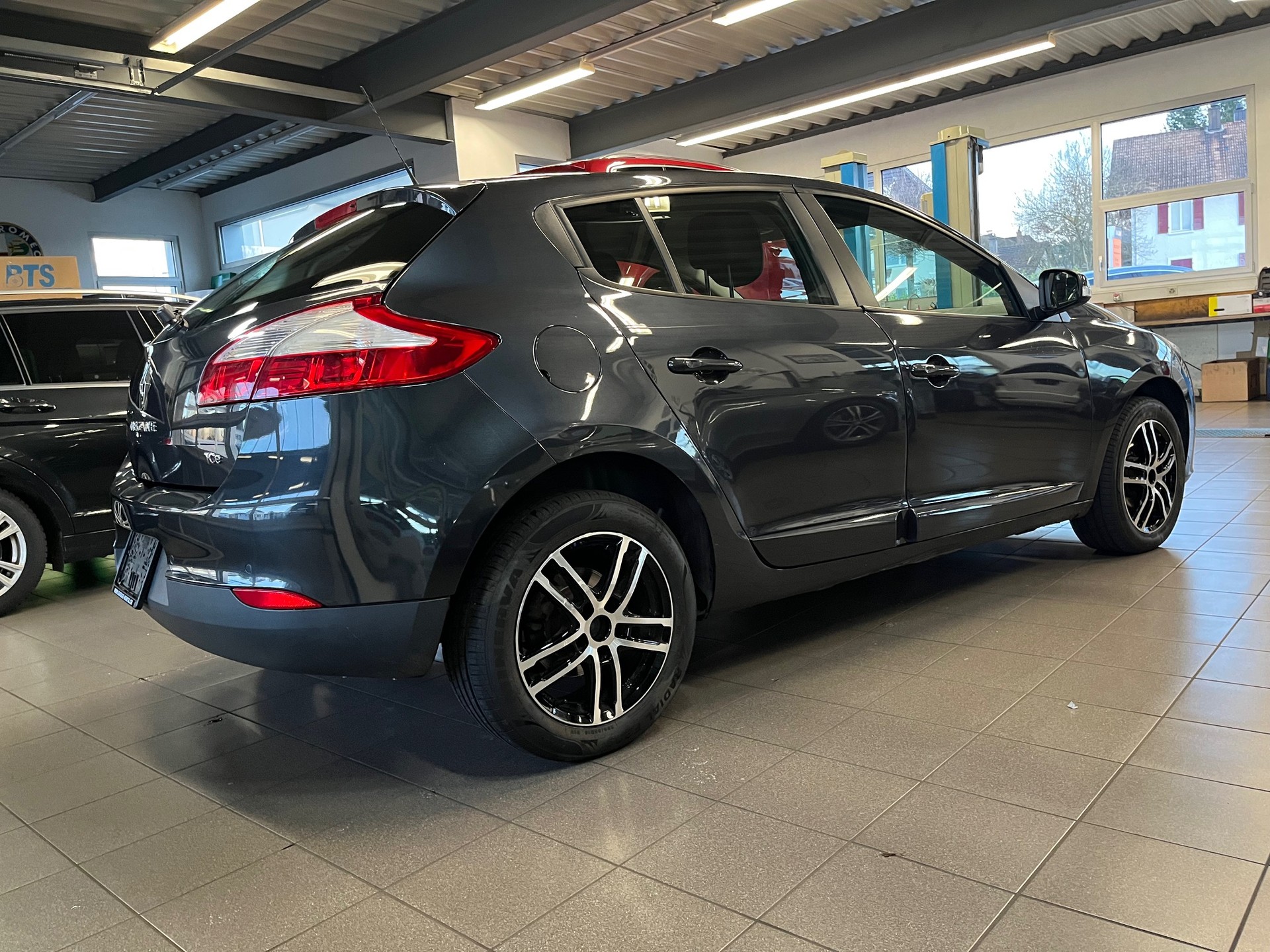 RENAULT Mégane 1.2 16V Turbo Expression-image-7