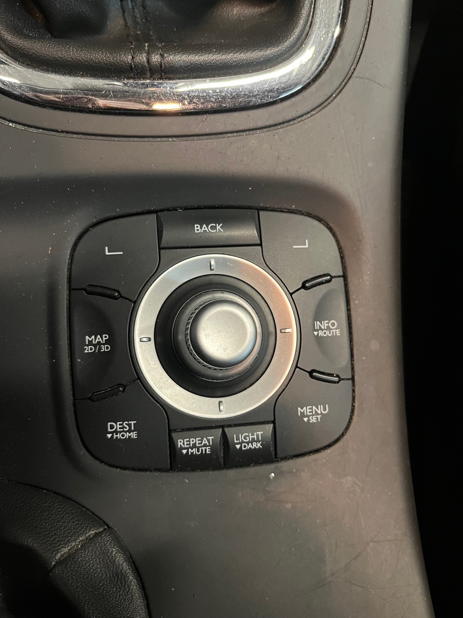 RENAULT Mégane 1.2 16V Turbo Expression-image-11