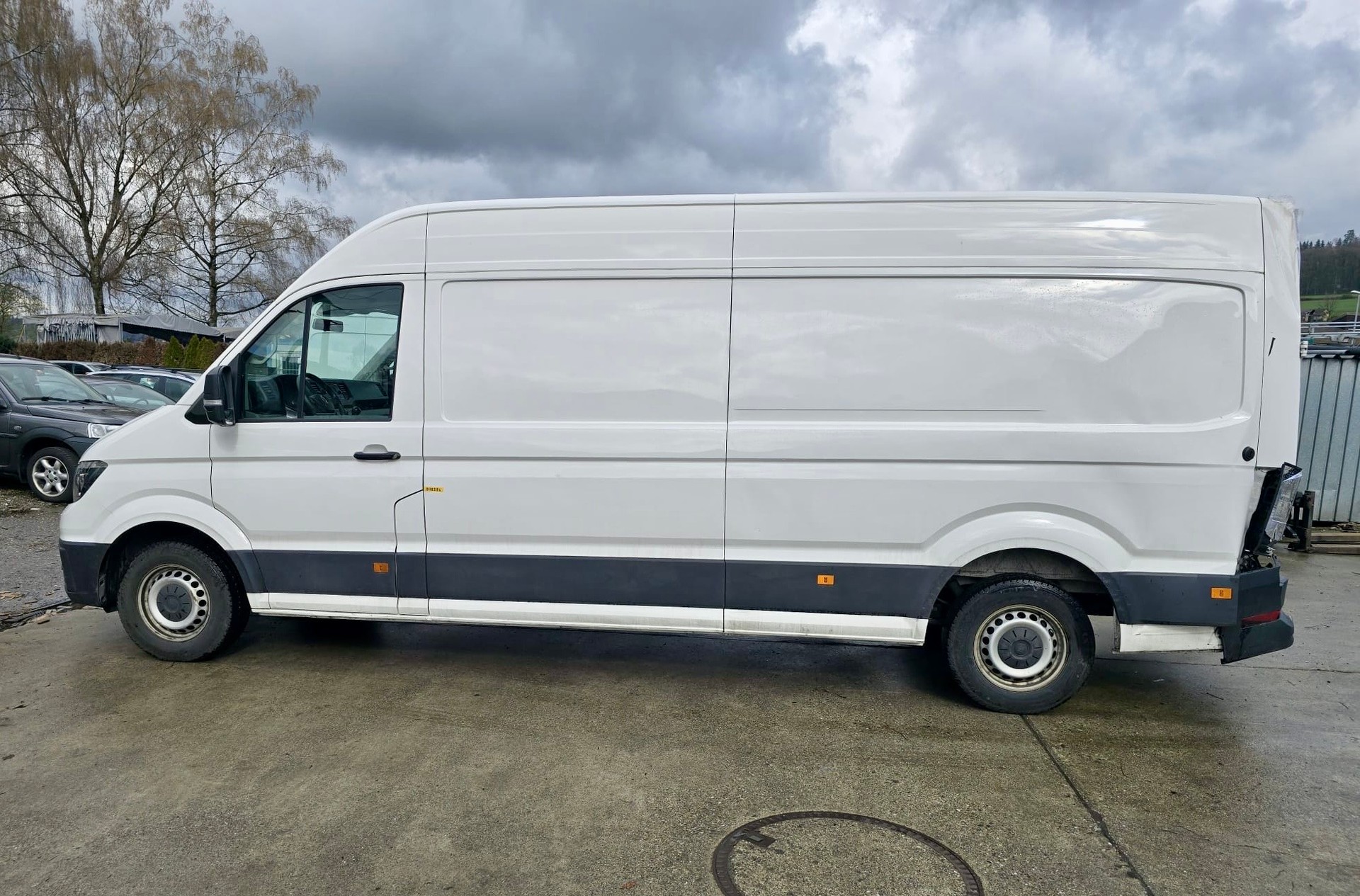 VW Crafter 35 2.0 TDI L4 4Motion-image-3