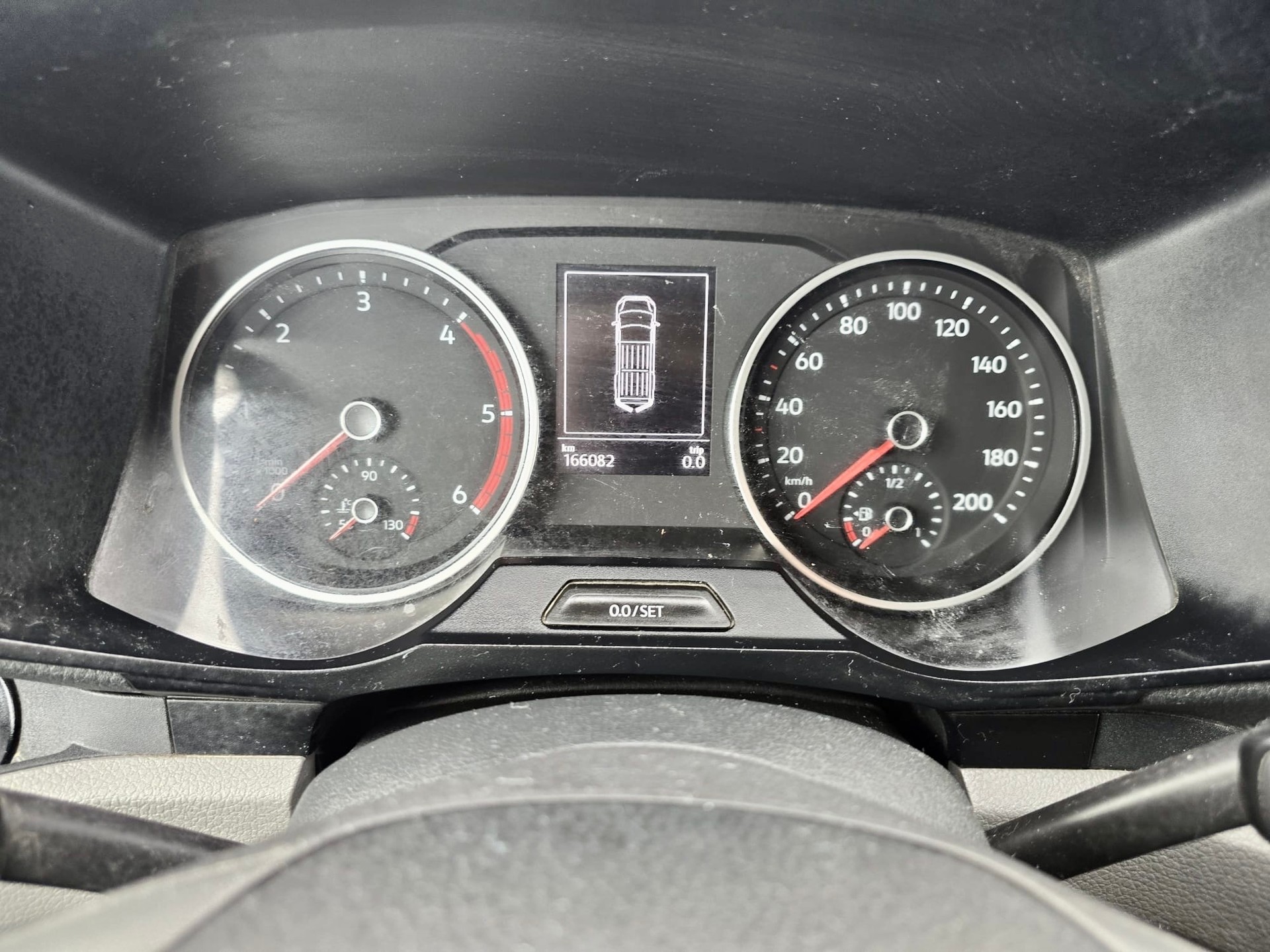 VW Crafter 35 2.0 TDI L4 4Motion-image-12