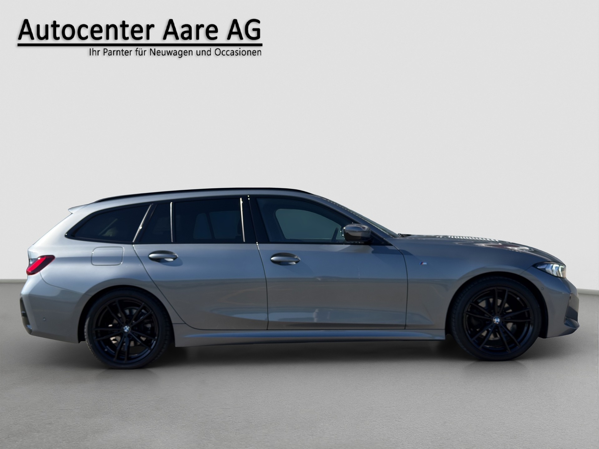 BMW 320d xDrive 48V Touring Steptronic M Sport-image-7