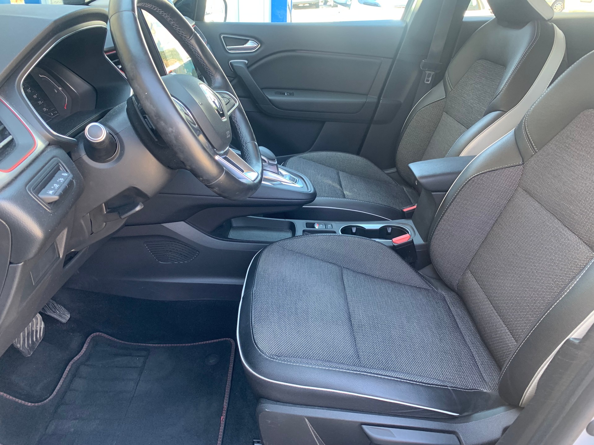 RENAULT Captur 1.3 TCe EDC Intens EDC-image-11