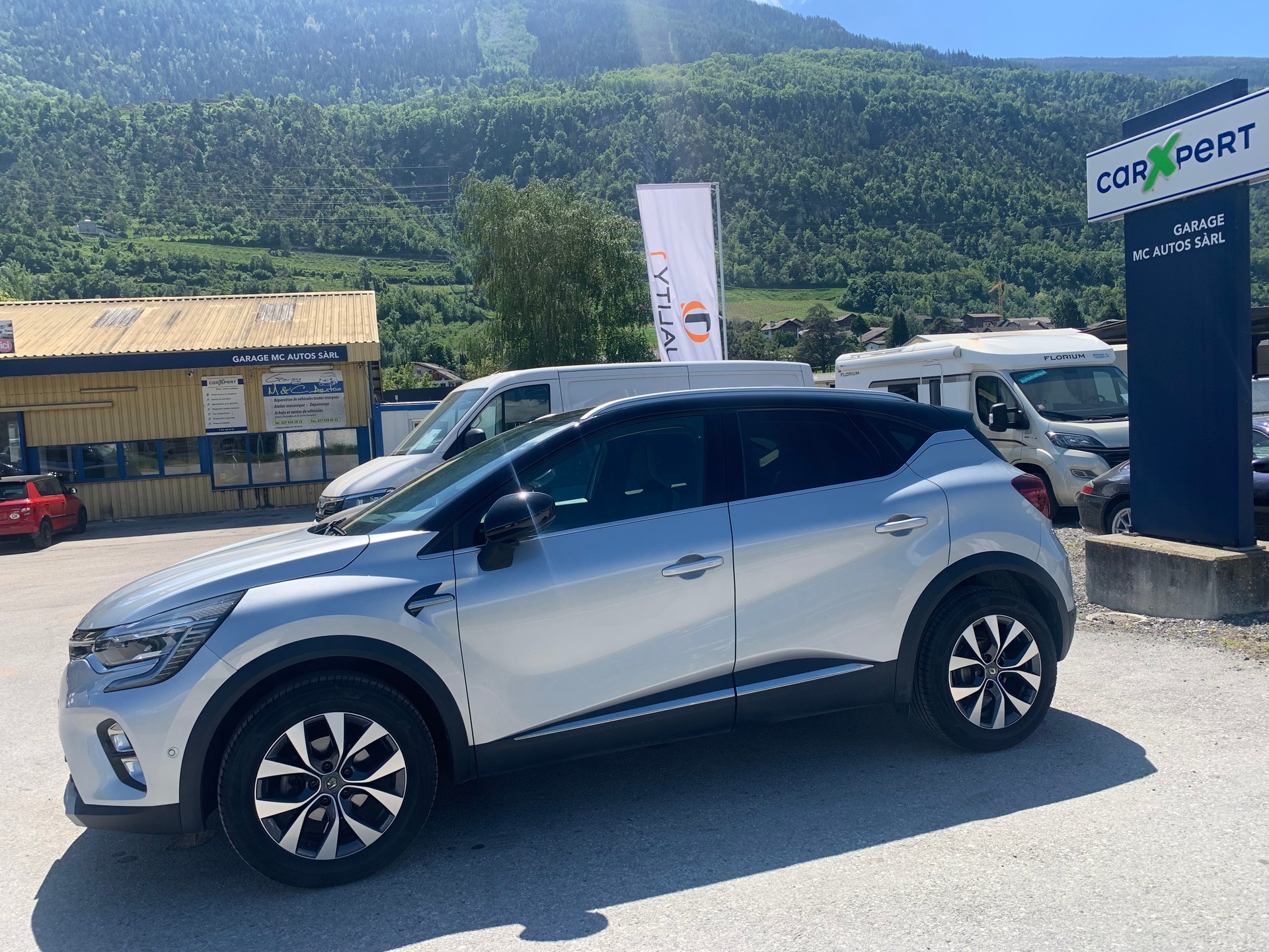 RENAULT Captur 1.3 TCe EDC Intens EDC-showroom-element-2