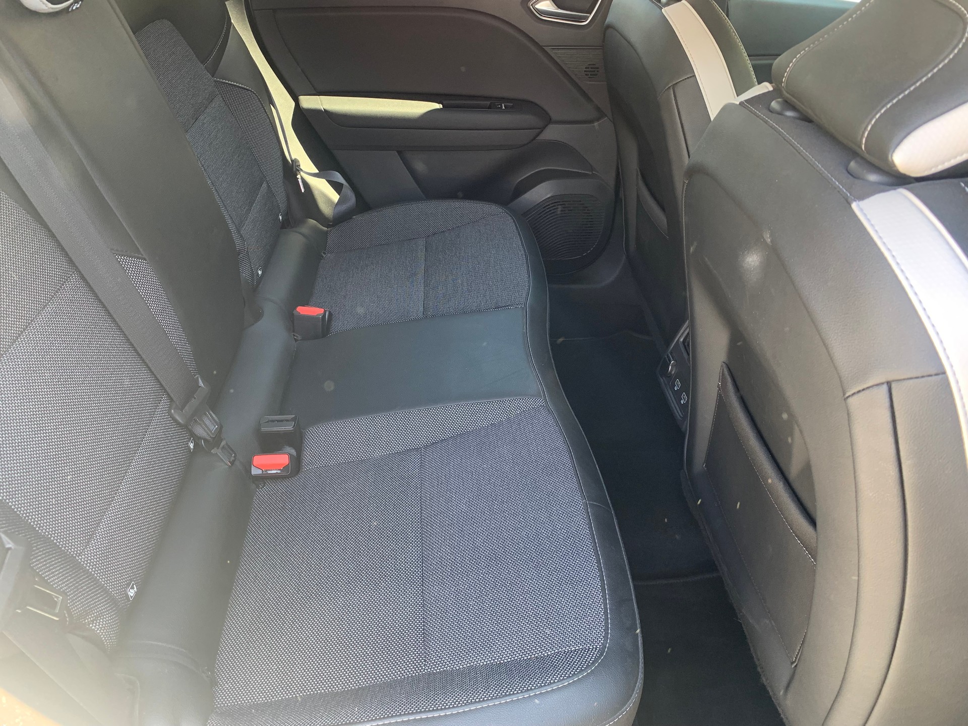 RENAULT Captur 1.3 TCe EDC Intens EDC-image-13