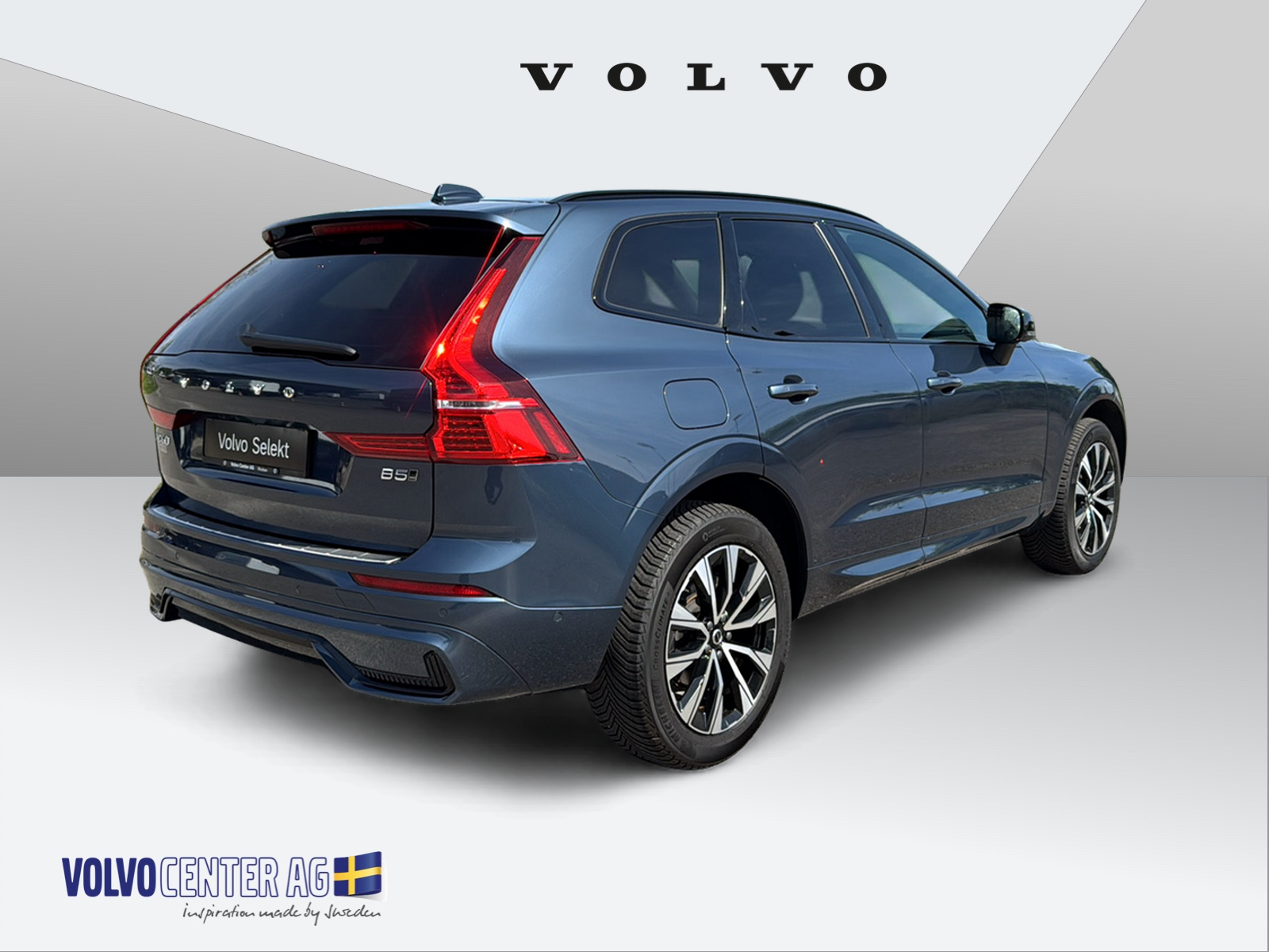 VOLVO XC60 2.0 B5 MH Plus Dark AWD-showroom-element-3