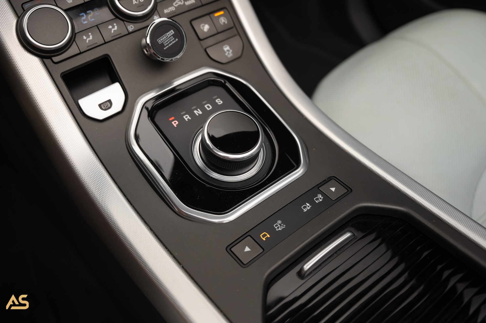 LAND ROVER Range Rover Evoque Convertible HSE Dyn. Cabriolet 241 PS (CH) HEAD-UP | SITZKLIMA | MFK 2026-image-25