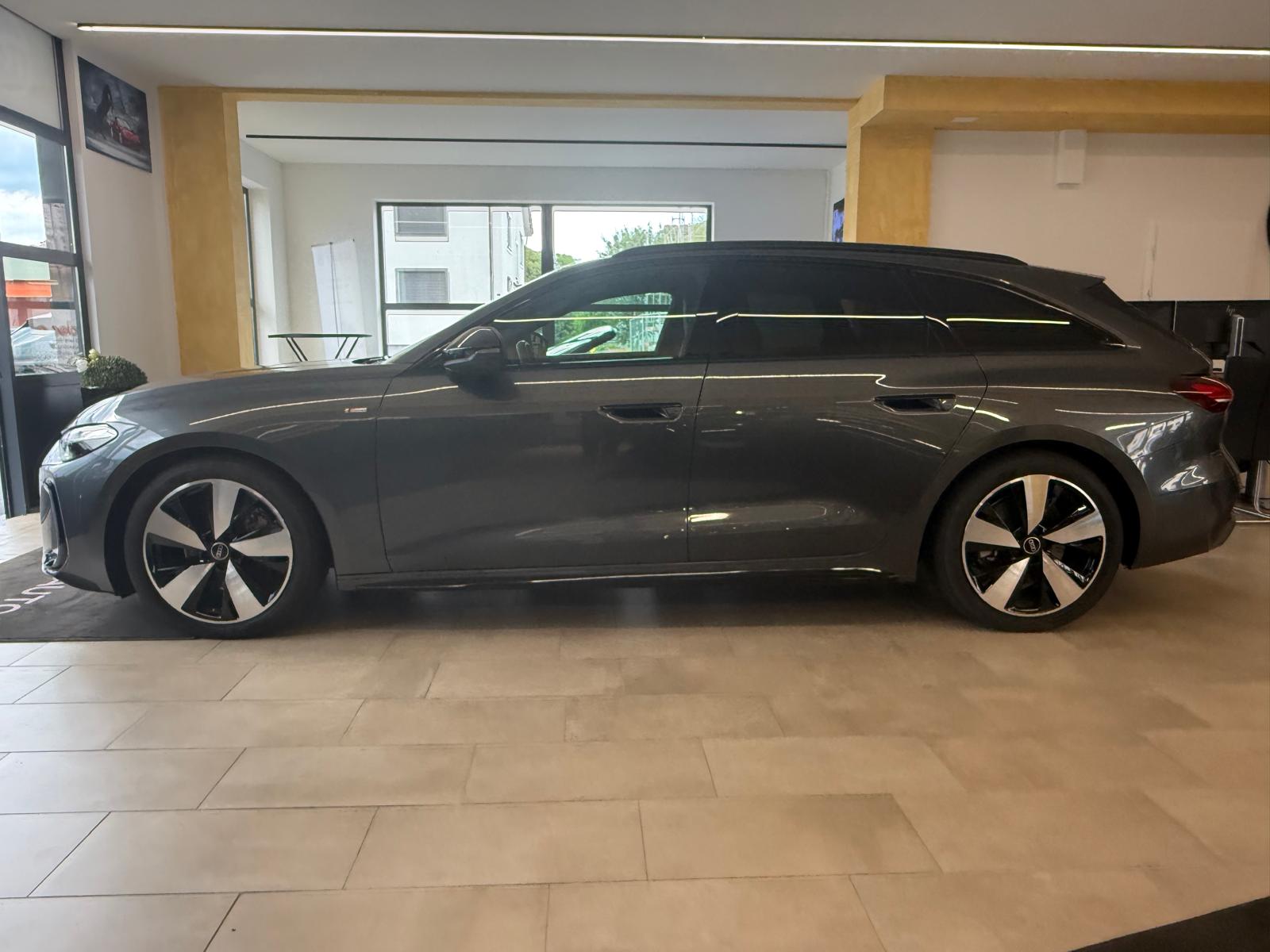 AUDI A5 2.0 40 TDI S LINE PLUS AVANT S TRONIC-image-6