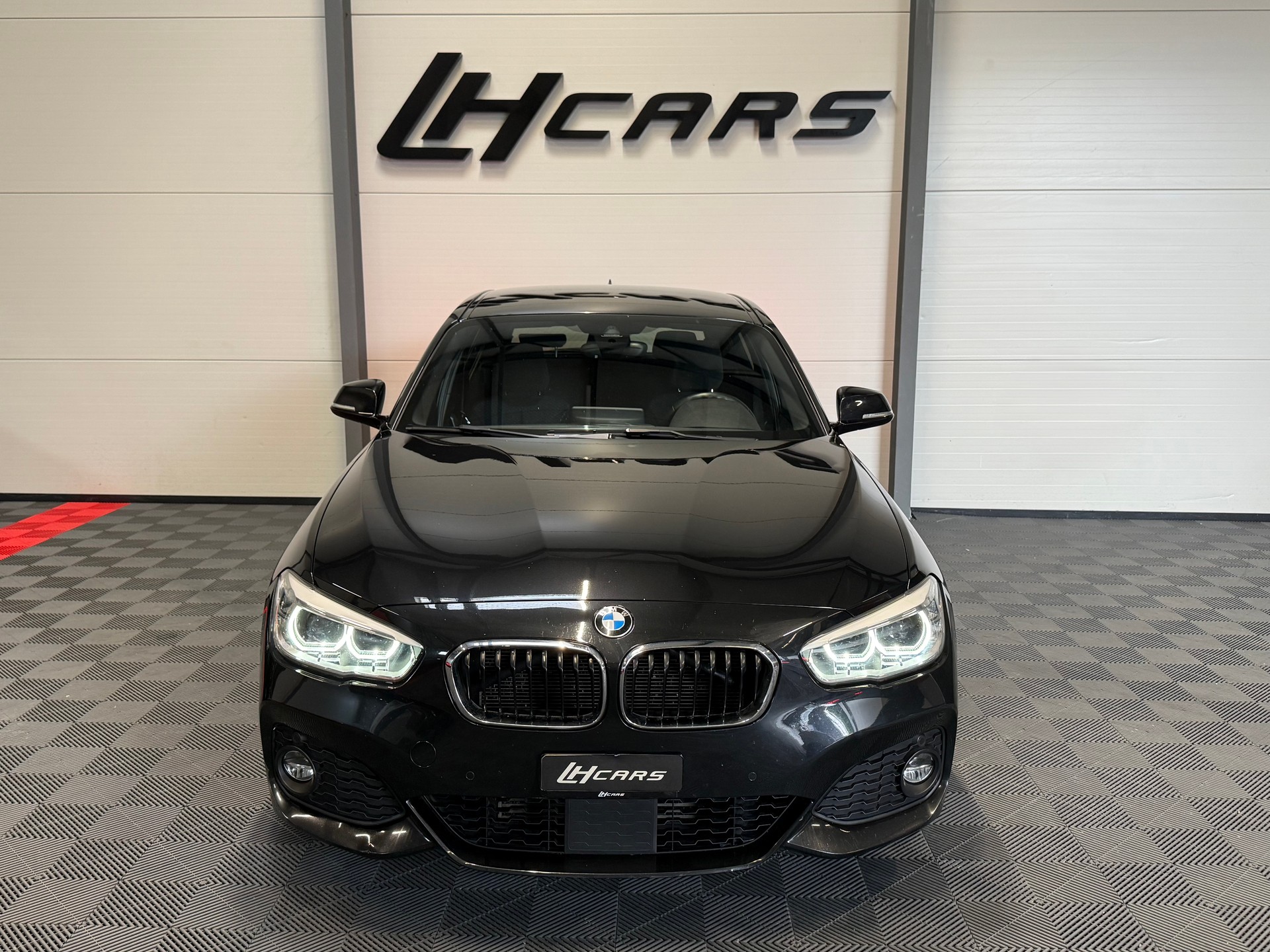 BMW 120d xDrive SAG-image-6