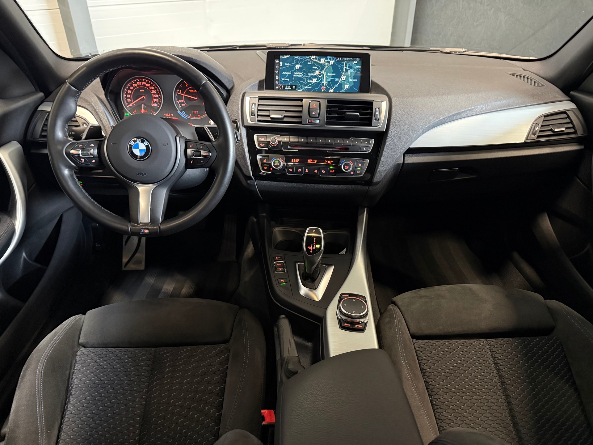BMW 120d xDrive SAG-image-7