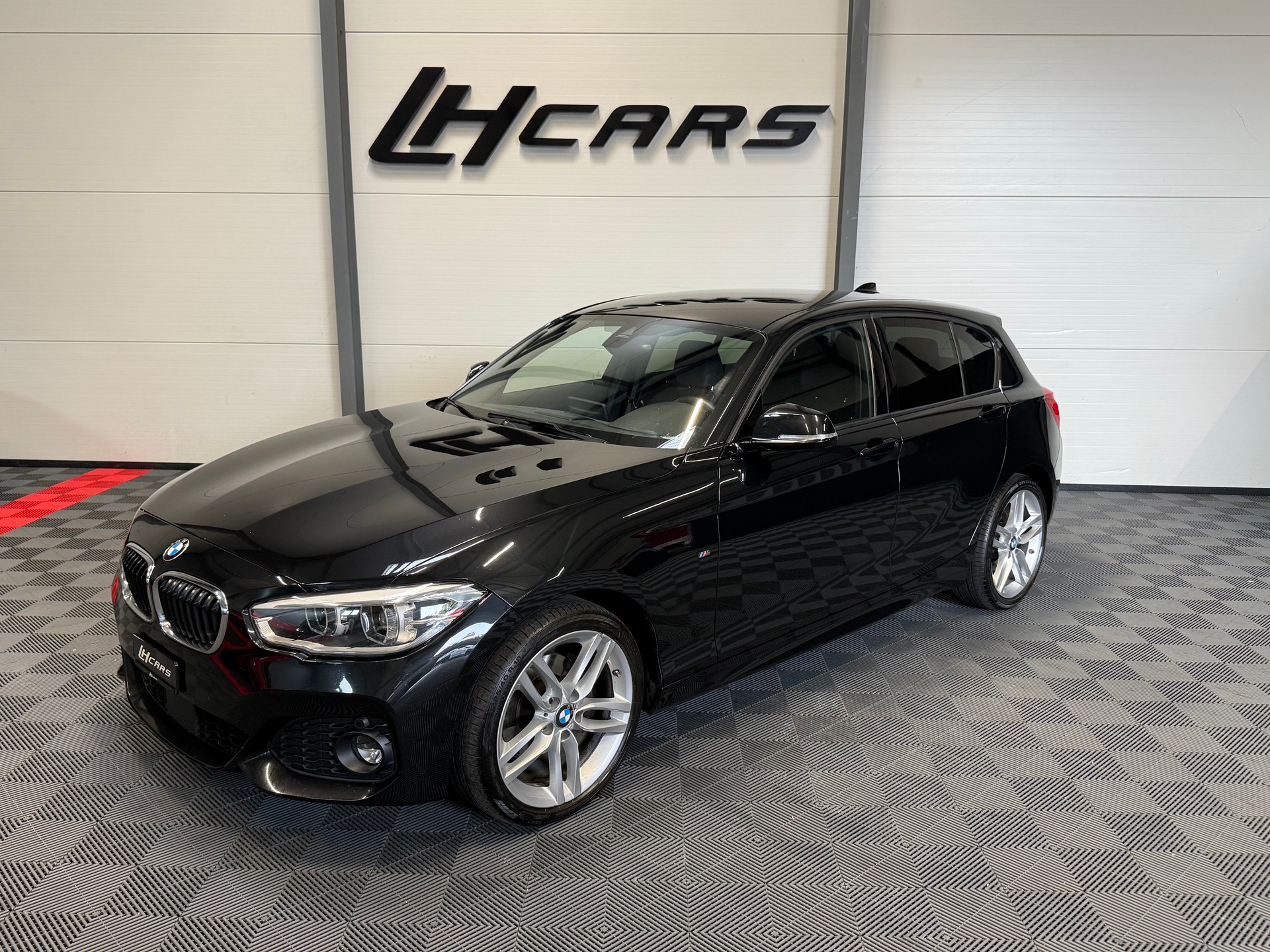 BMW 120d xDrive SAG