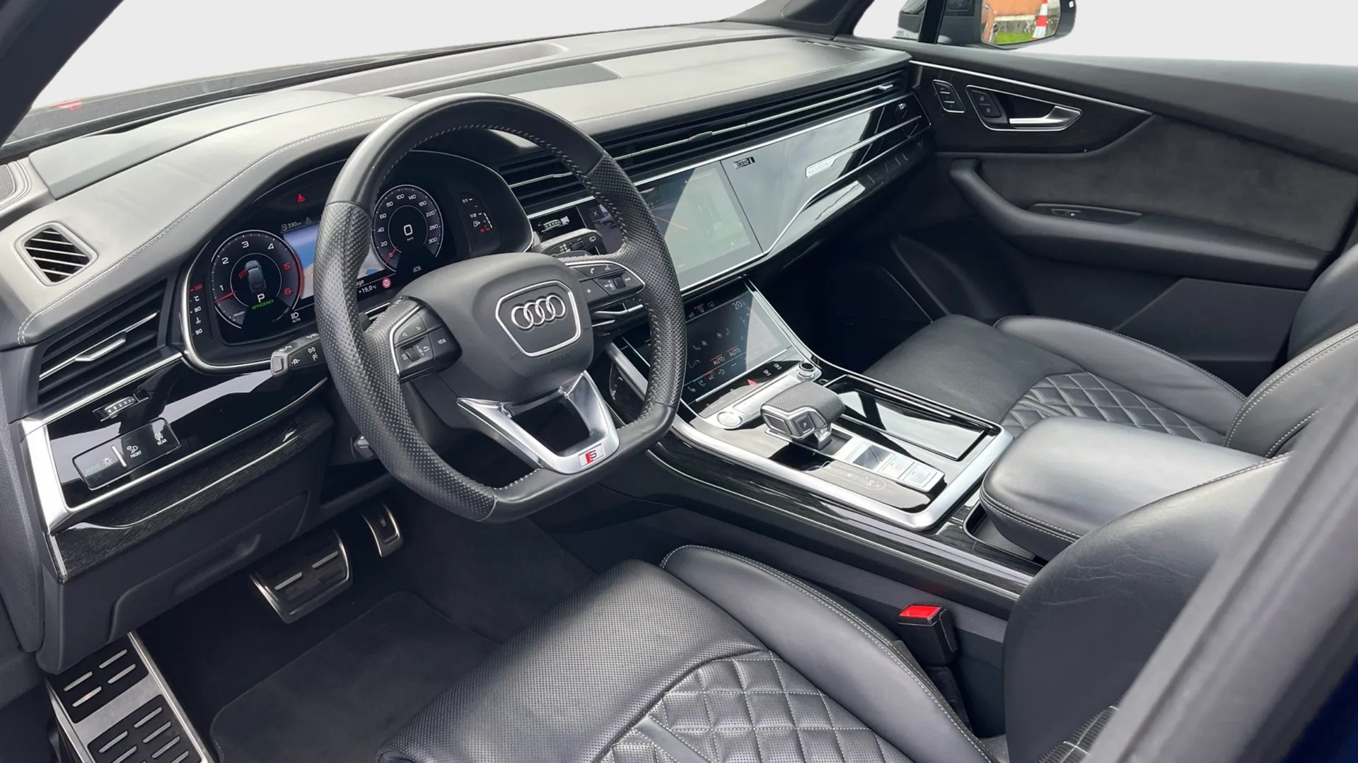 AUDI Q7 50 TDI quattro S Line tiptronic-image-10