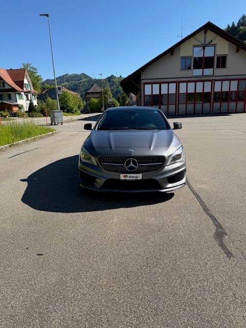 MERCEDES-BENZ CLA Shooting Brake 200 d AMG Line 4Matic 7G-DCT-image-7