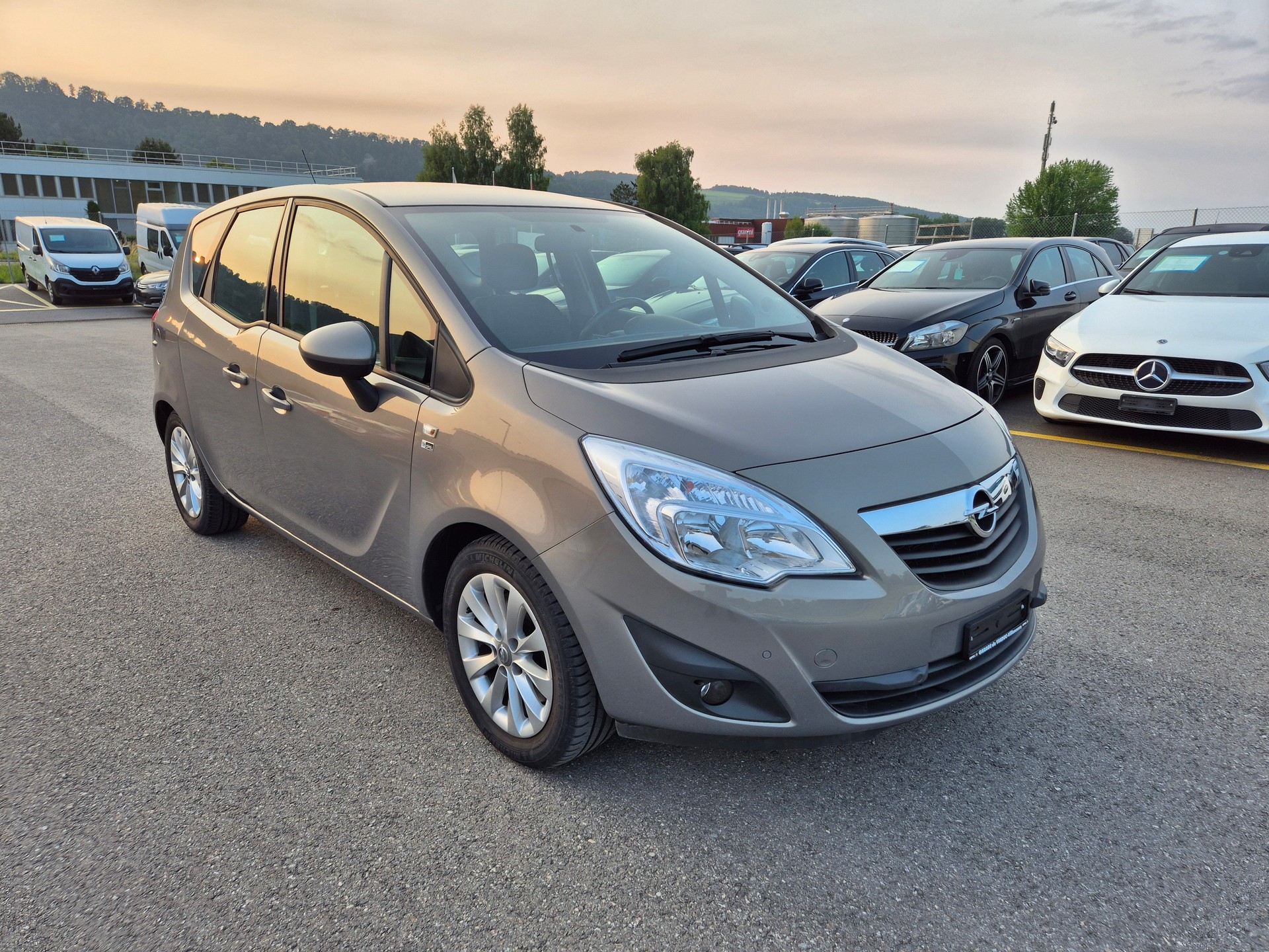 OPEL Meriva 1.4 Turbo Cosmo-image-13