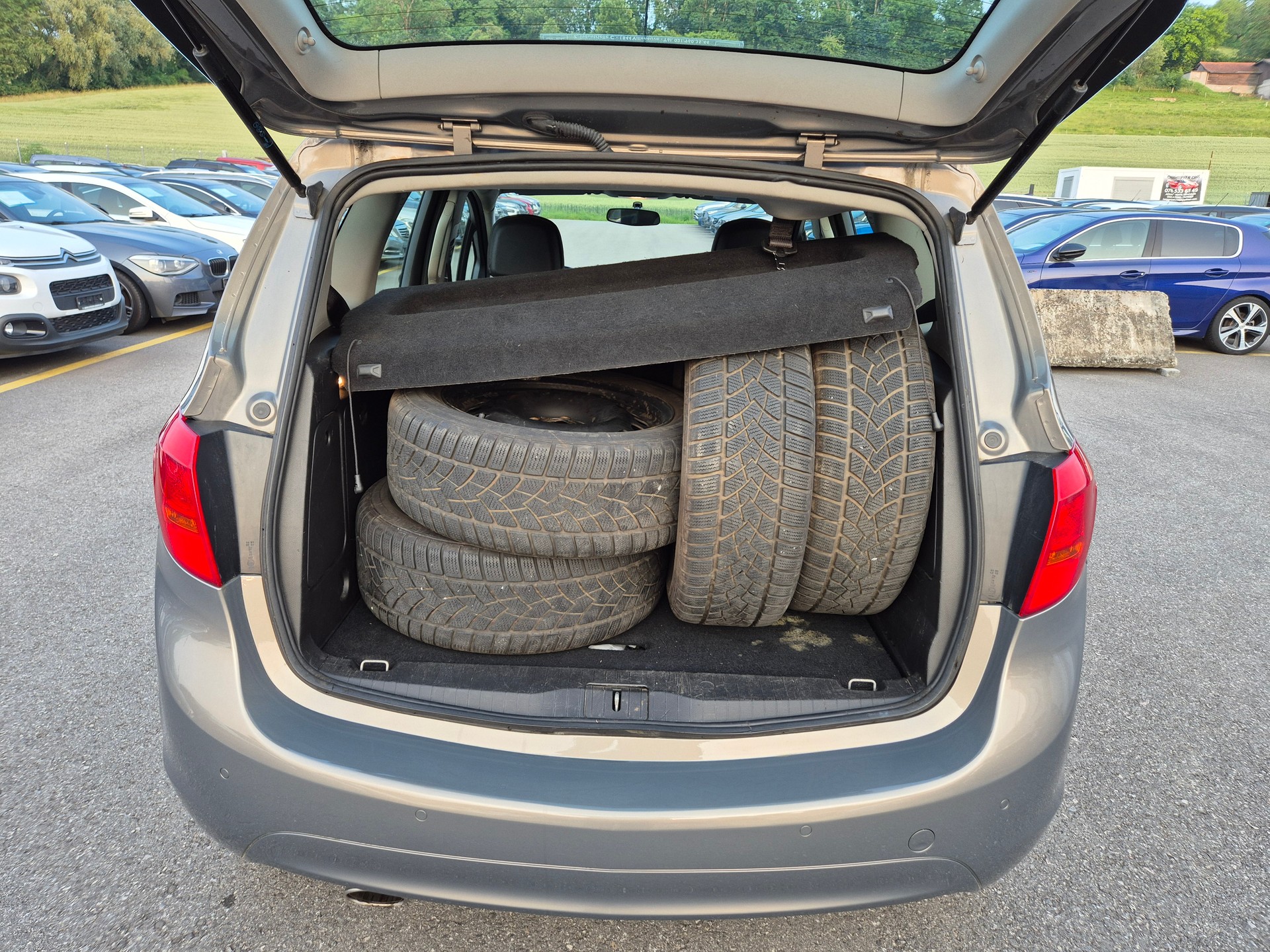 OPEL Meriva 1.4 Turbo Cosmo-image-4