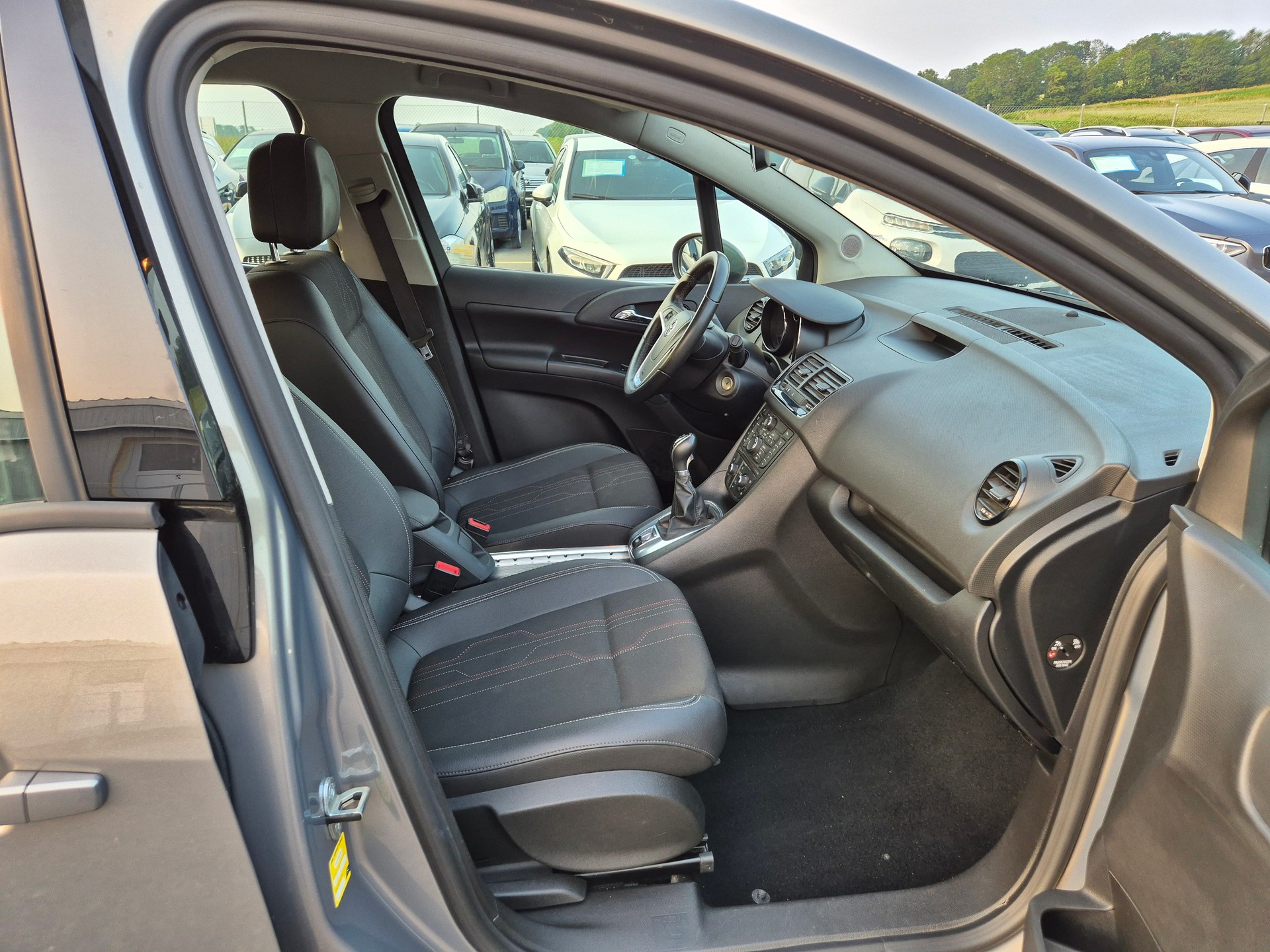 OPEL Meriva 1.4 Turbo Cosmo-image-7