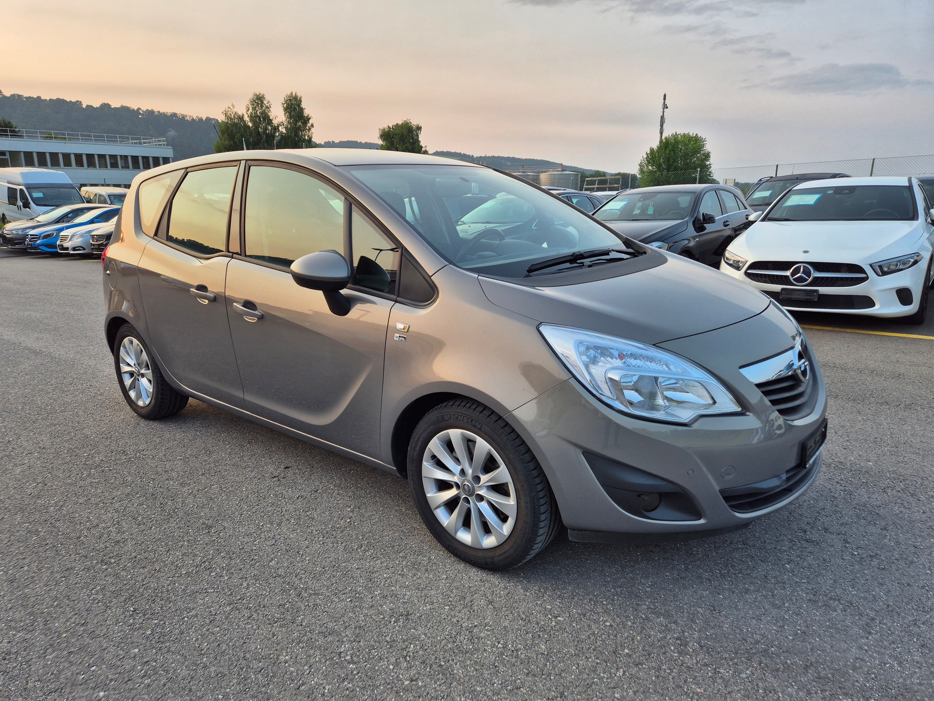 OPEL Meriva 1.4 Turbo Cosmo-image-12