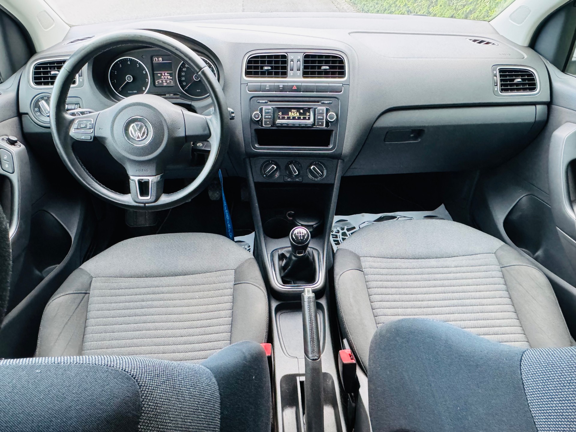 VW Polo 1.2 12V Trendline-image-8