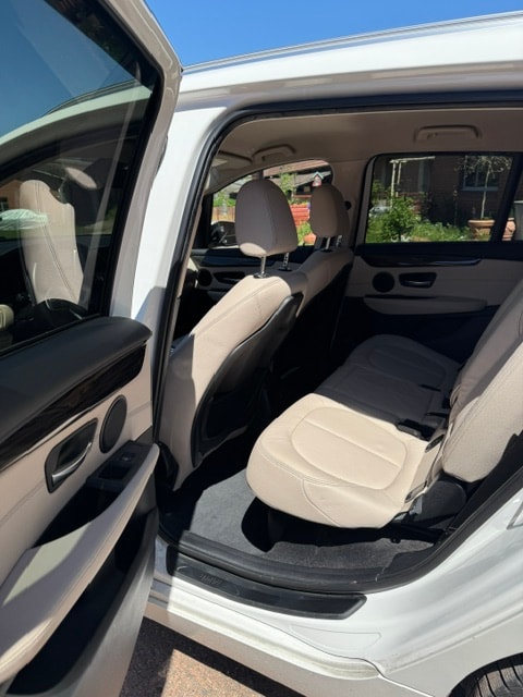 BMW 218d xDrive Gran Tourer Steptronic Luxury Line-image-14