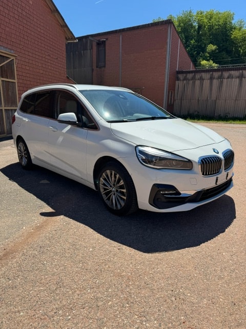 BMW 218d xDrive Gran Tourer Steptronic Luxury Line-showroom-element-2