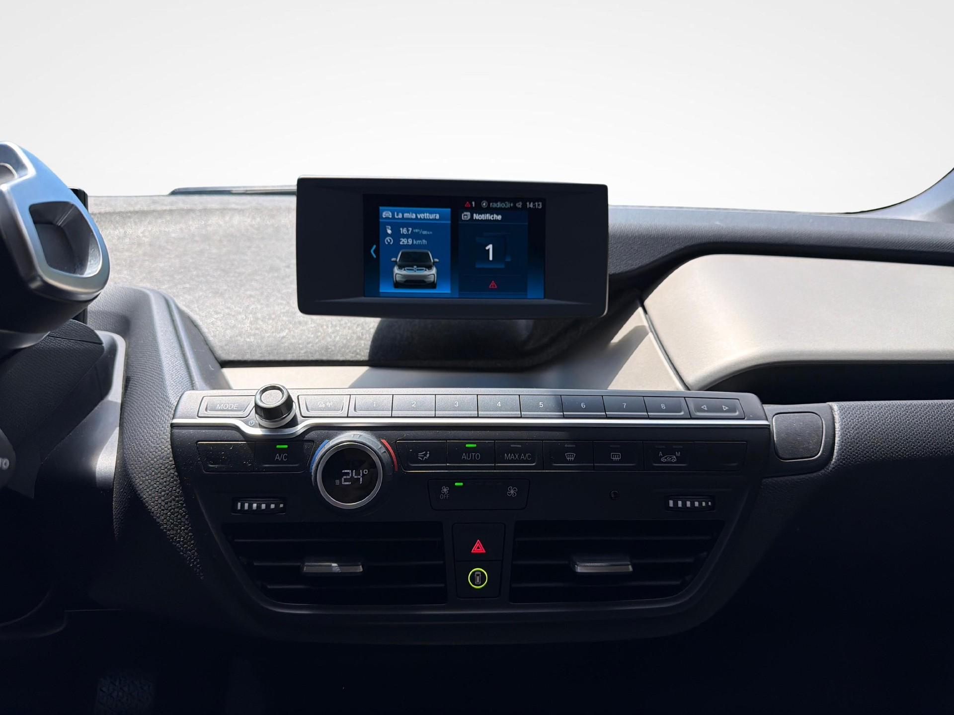 BMW i3 120 Ah-image-16
