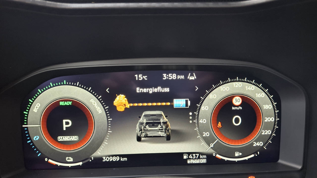 NISSAN Juke 1.6 Hybrid Tekna-image-10