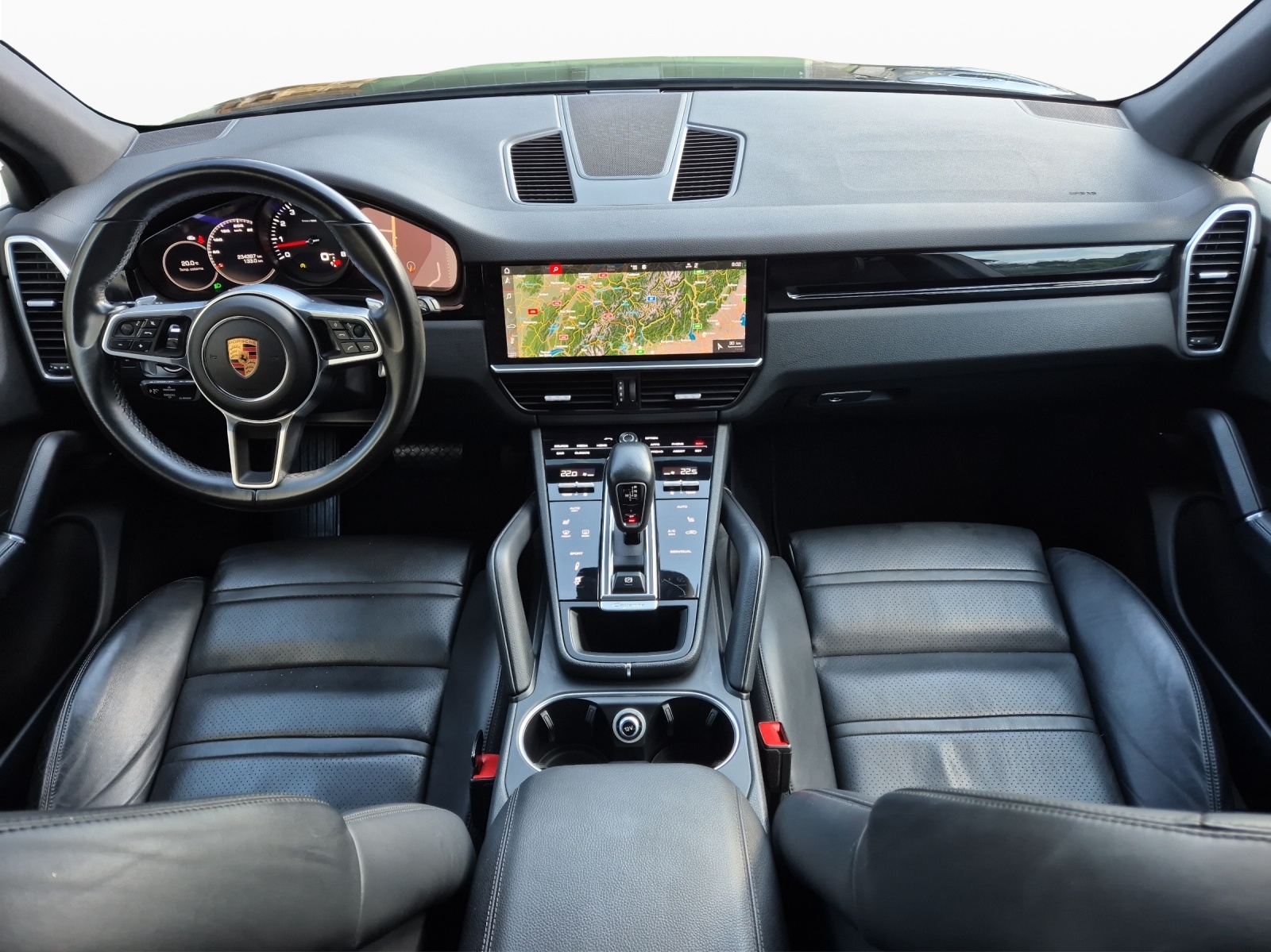 PORSCHE Cayenne-image-11