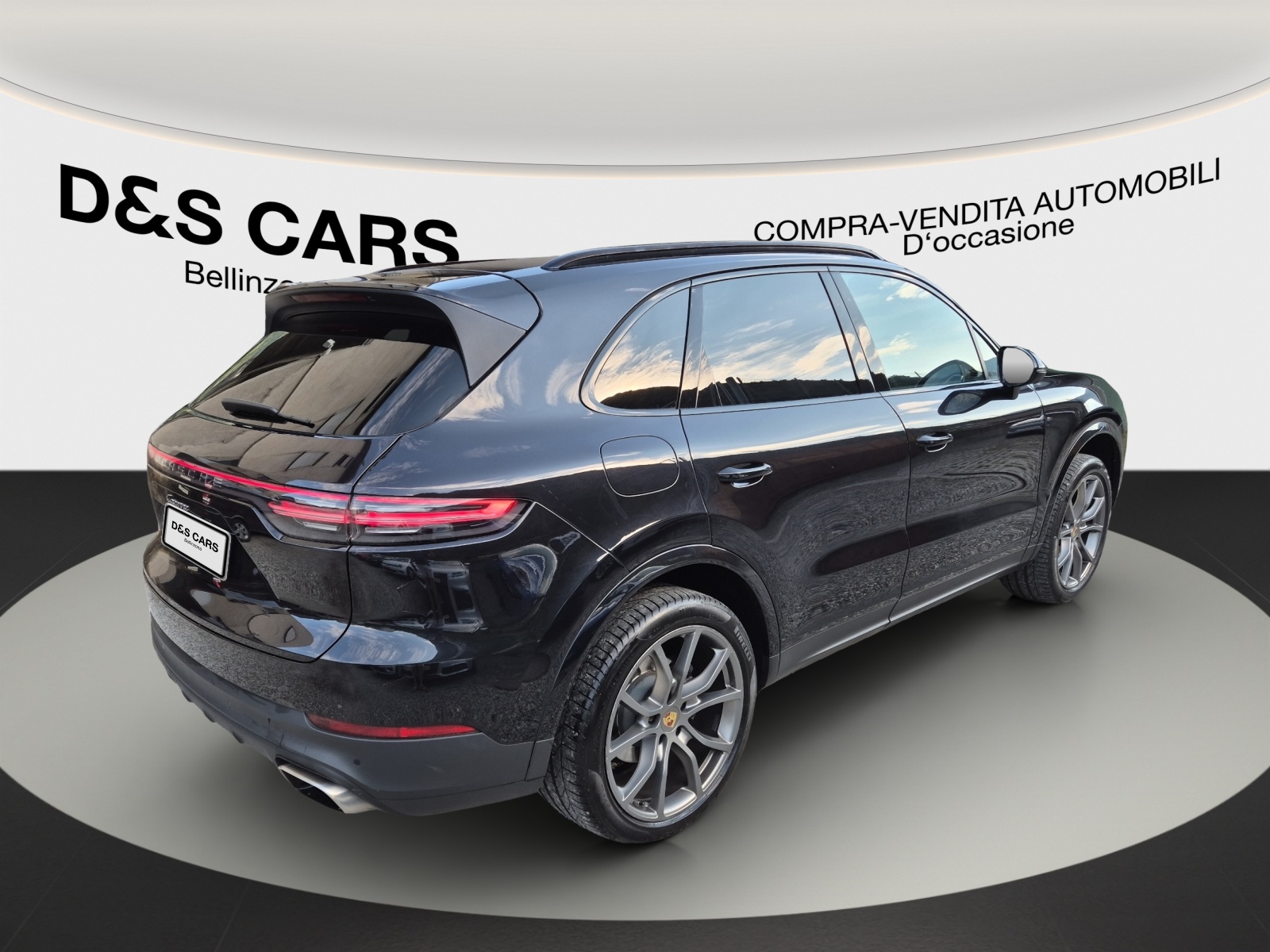 PORSCHE Cayenne-image-5