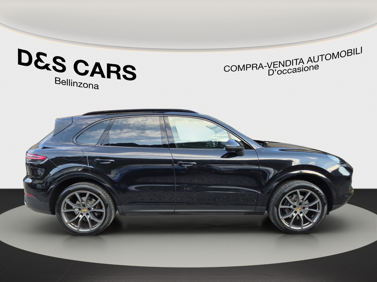 PORSCHE Cayenne-image-6