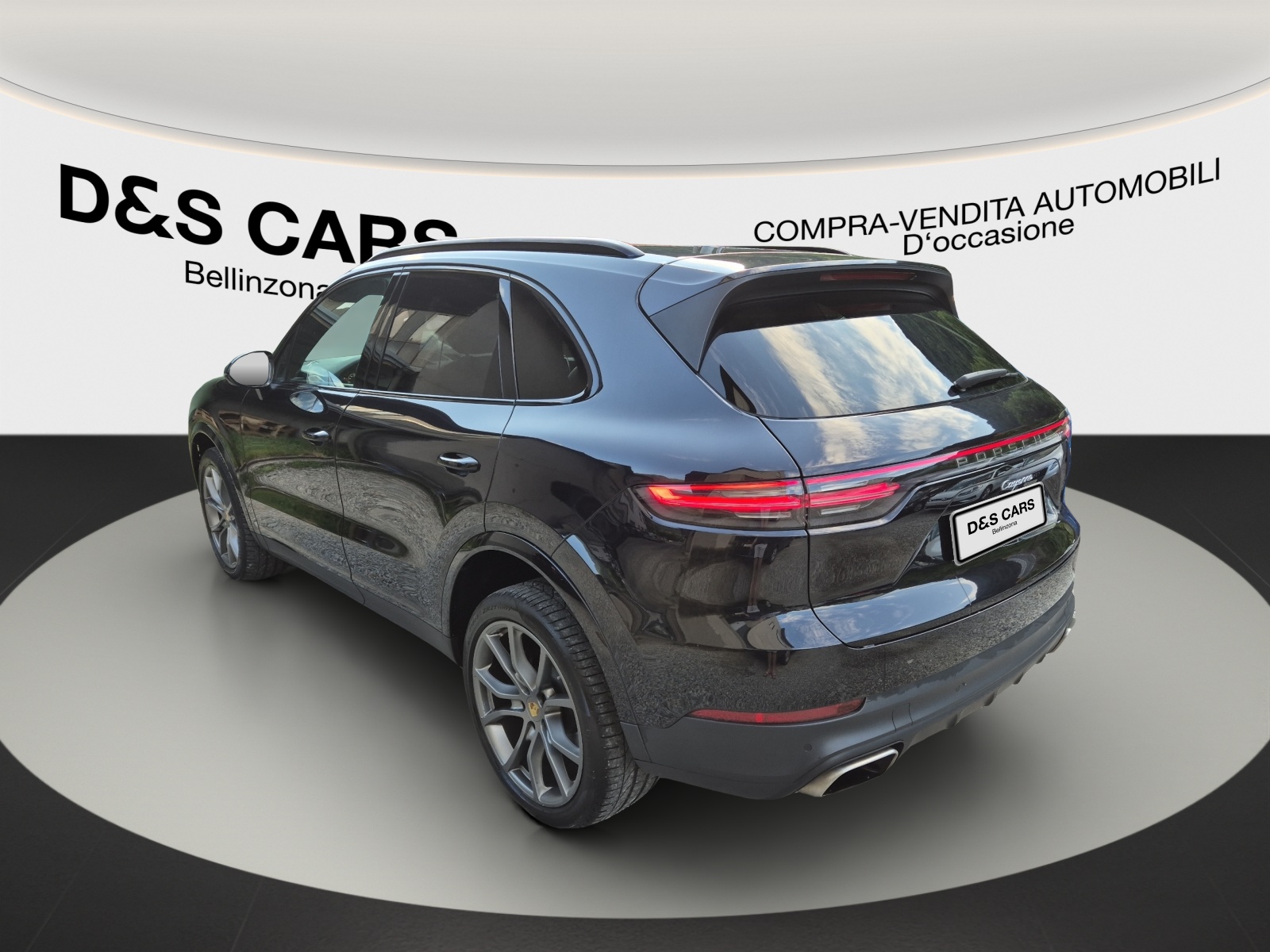 PORSCHE Cayenne-image-3