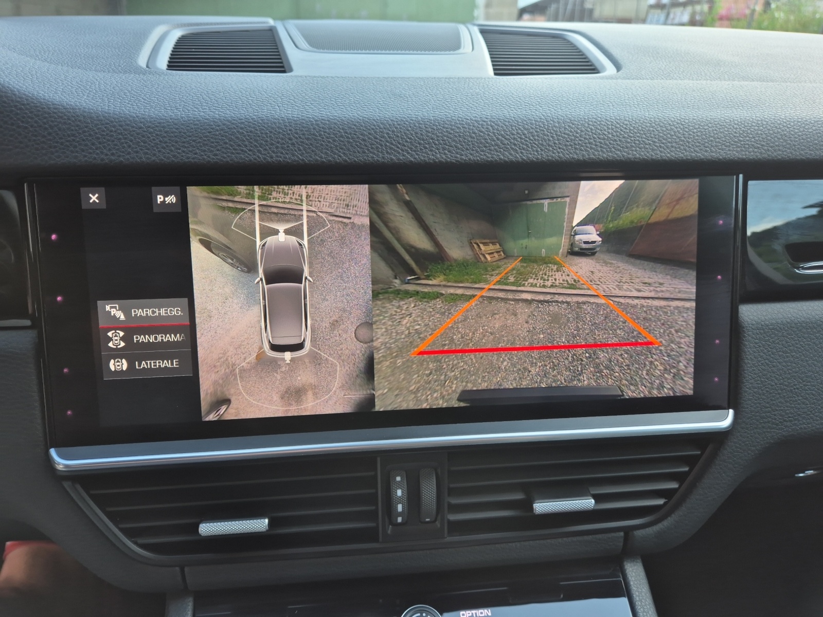 PORSCHE Cayenne-image-13