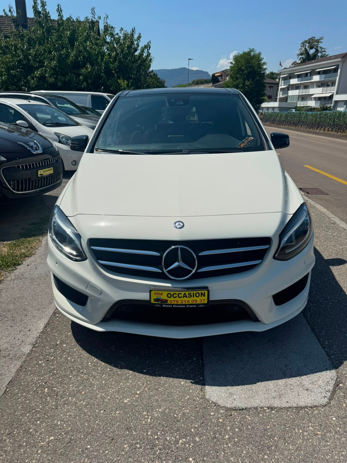 MERCEDES-BENZ B 220 AMG Line 4Matic 7G-DCT-image-1