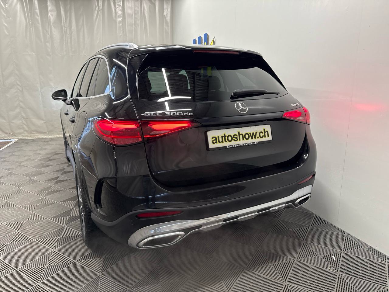 MERCEDES-BENZ GLC 300 de 4Matic AMG-image-16