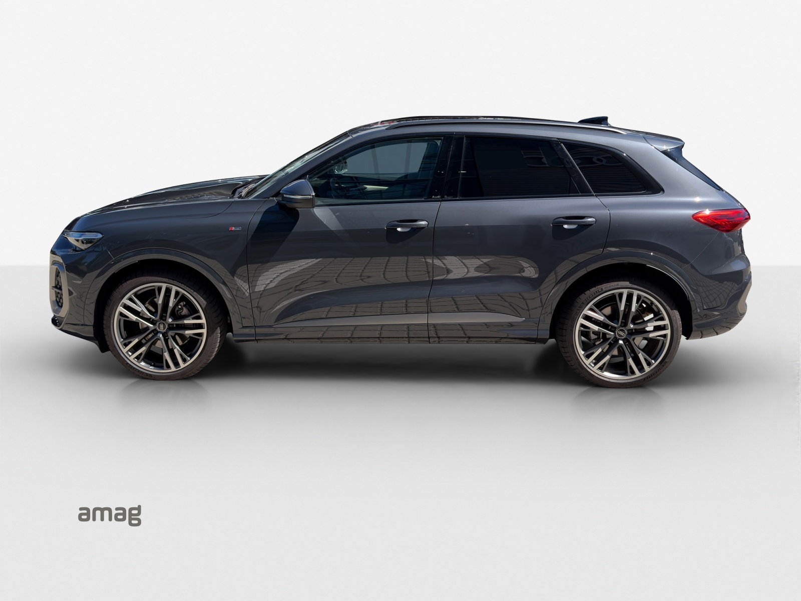 AUDI Q5 TFSI quatto 150 kW S-tronic-showroom-element-1