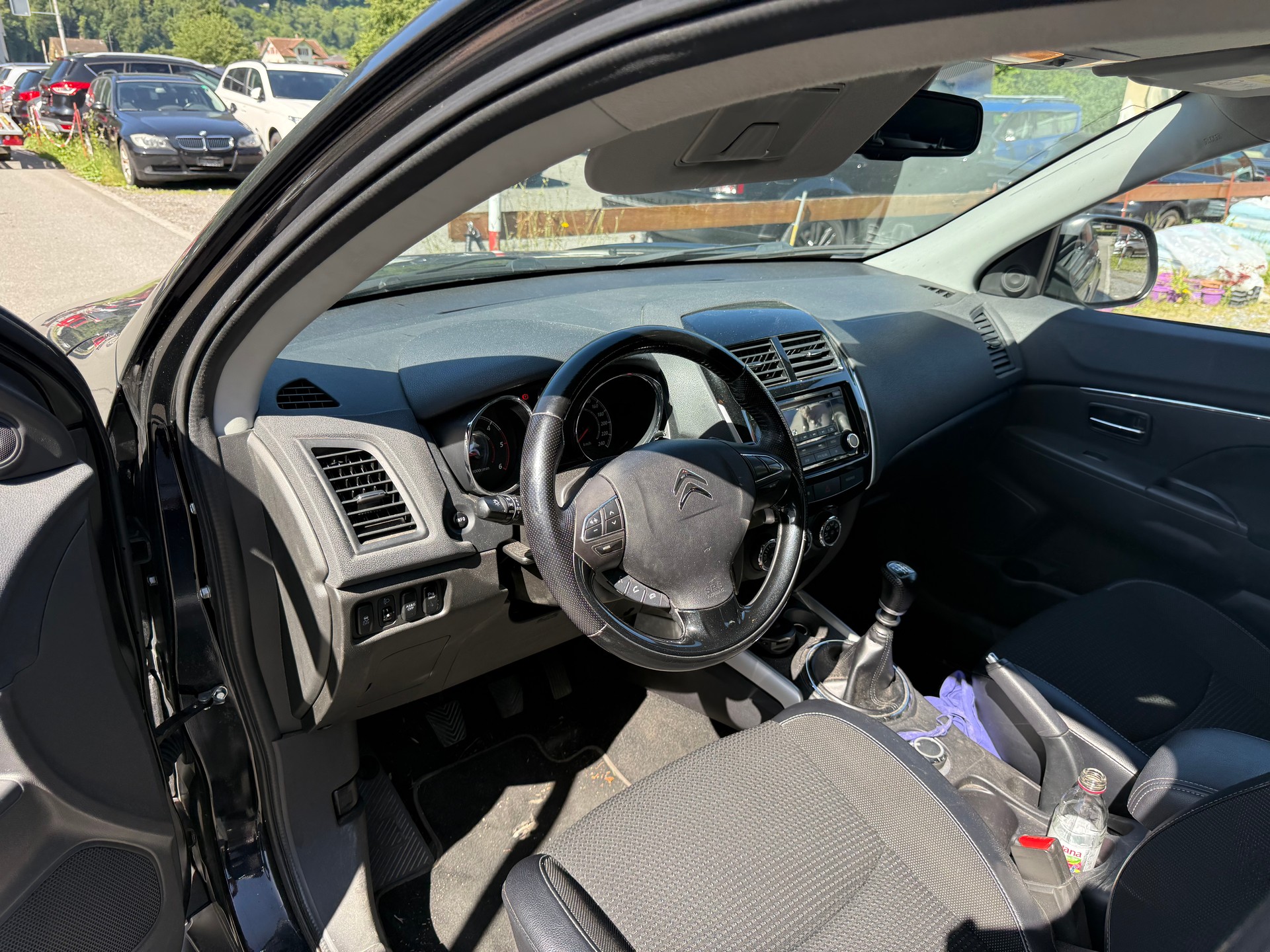 CITROEN C4 Aircross 1.6 HDi Attraction 4WD-image-6