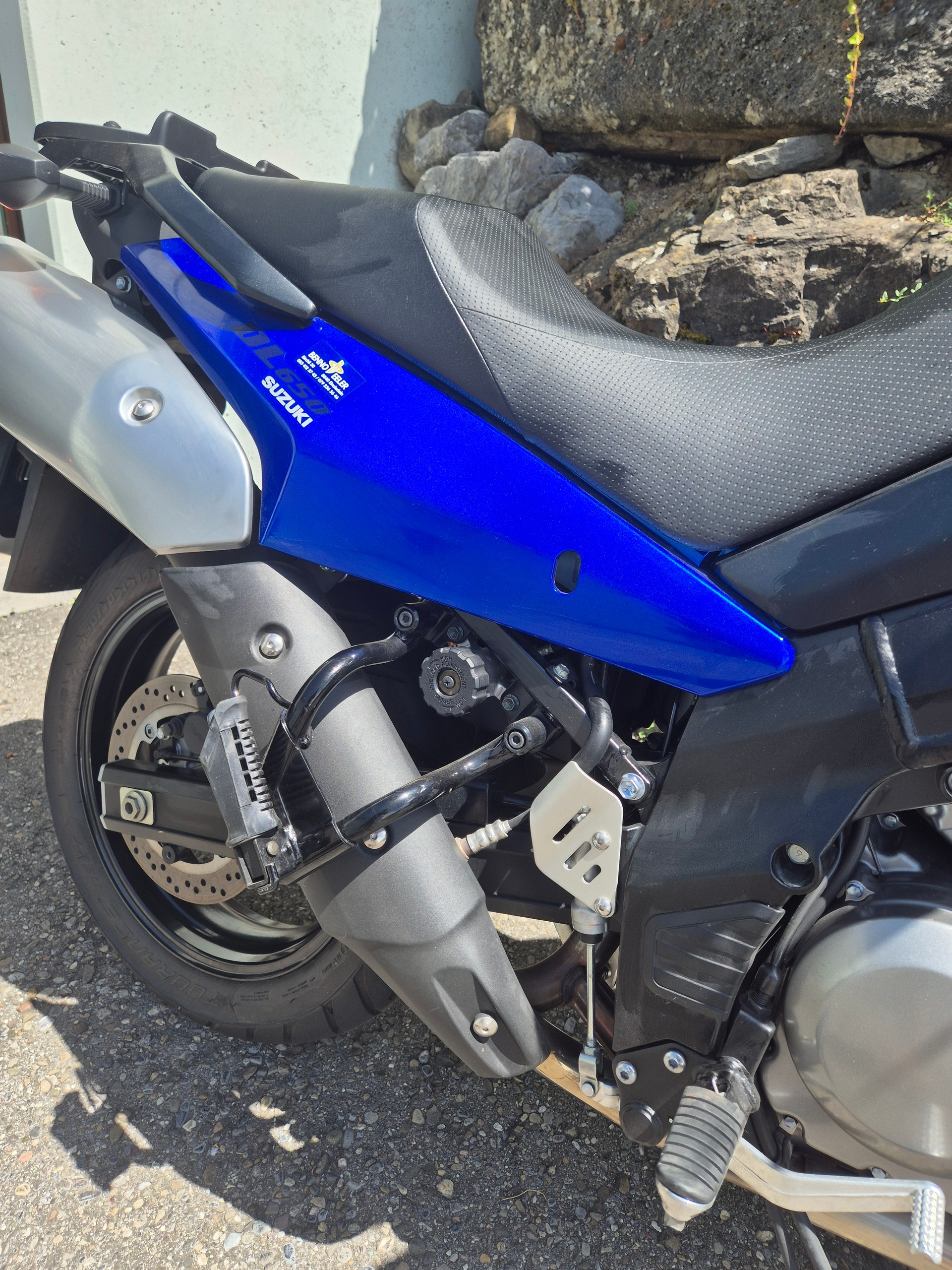SUZUKI-image-7