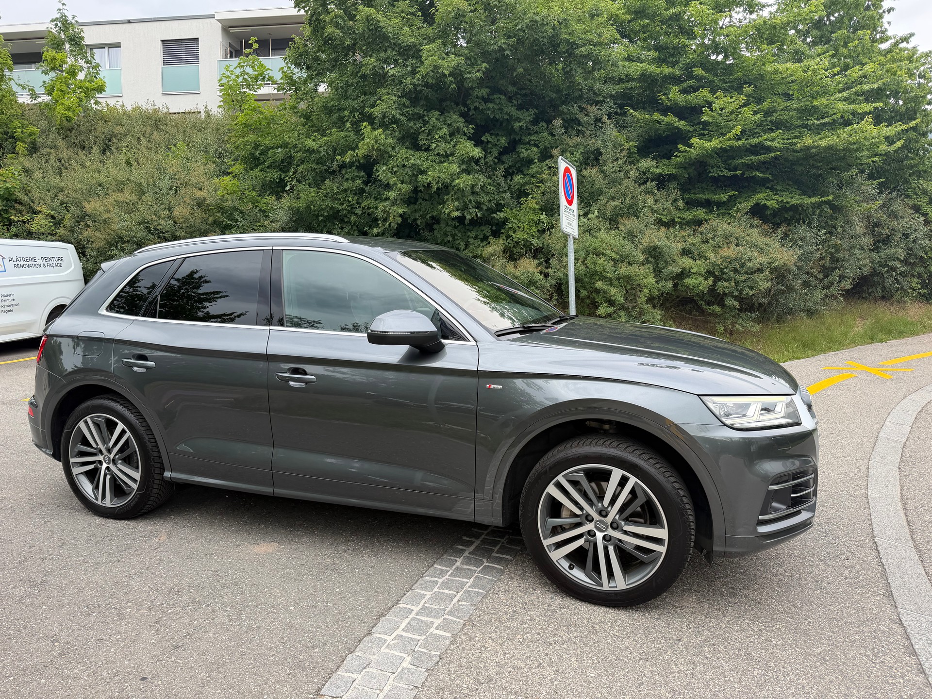 AUDI Q5 2.0 TDI sport quattro S-tronic-image-6