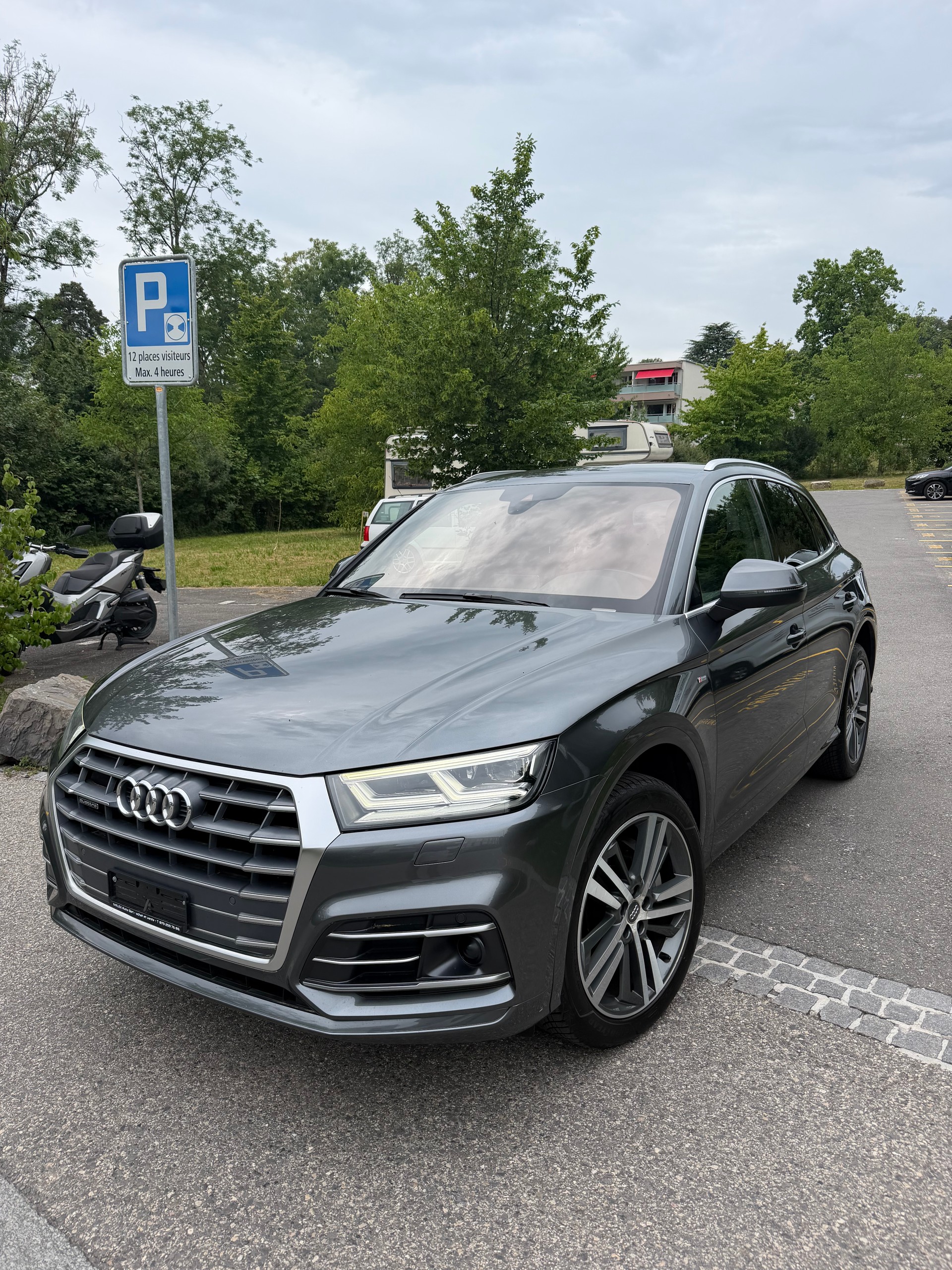 AUDI Q5 2.0 TDI sport quattro S-tronic