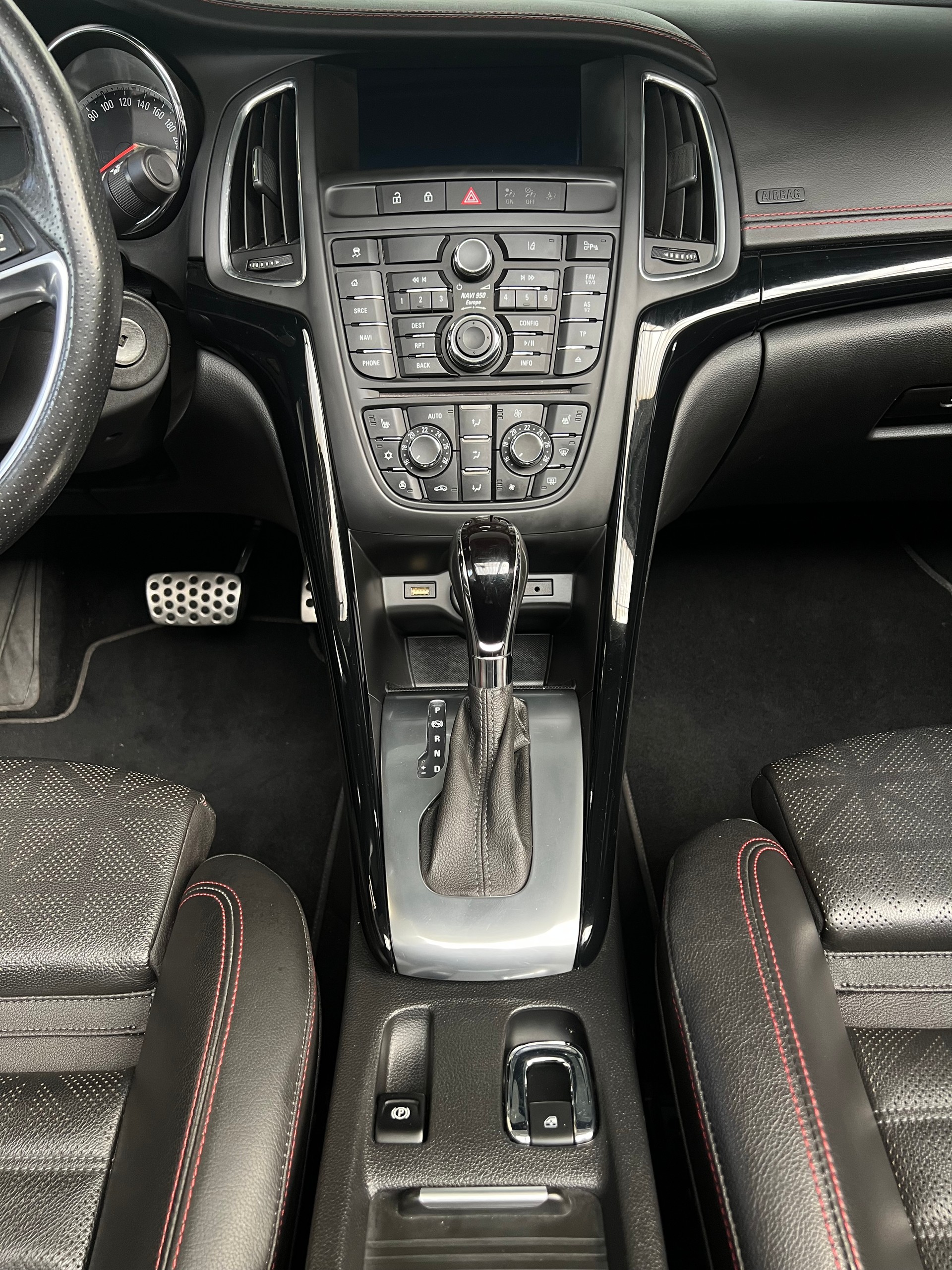 OPEL Cascada 1.6i 16V Cosmo Automat-image-7