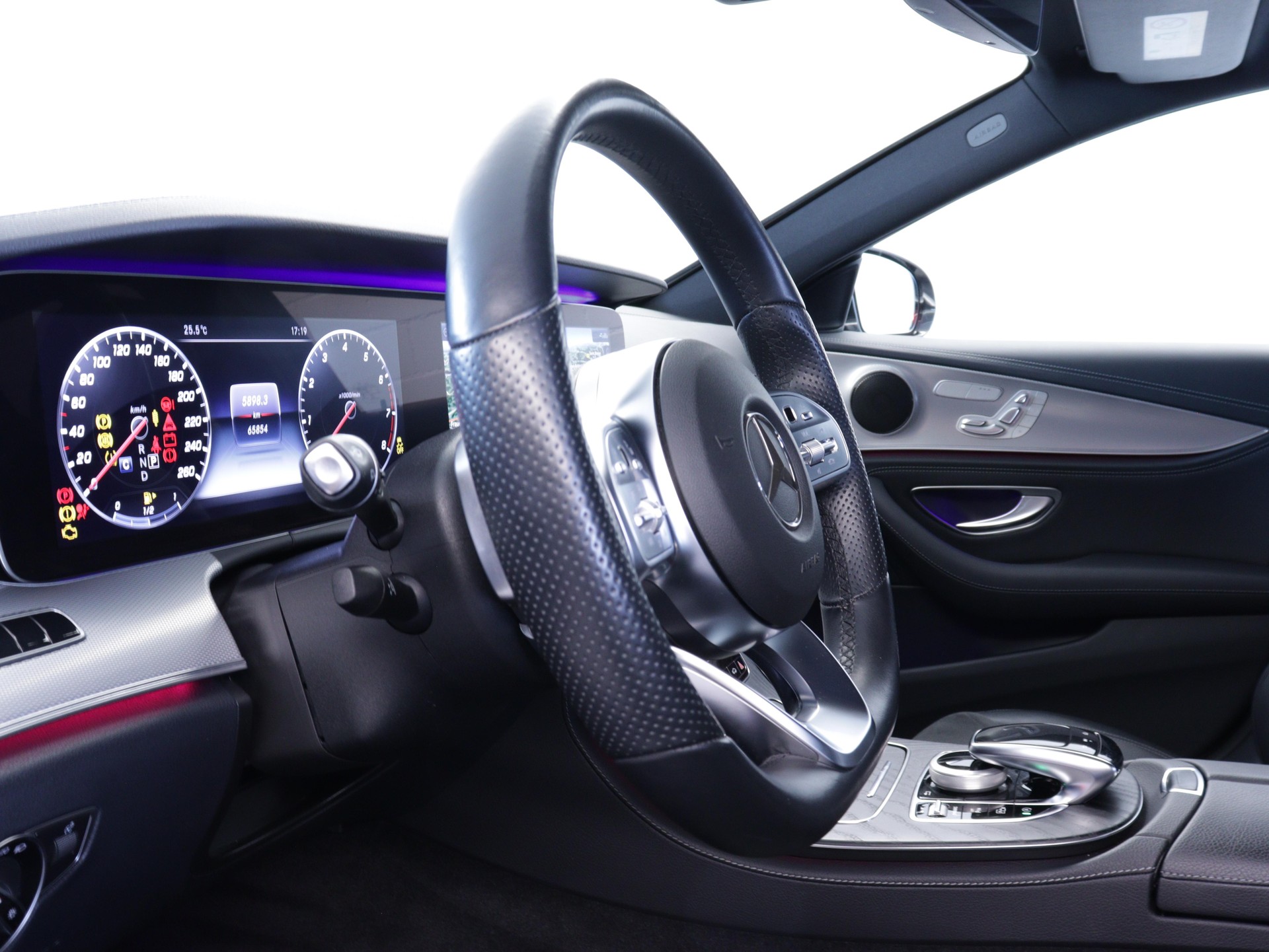MERCEDES-BENZ E 450 AMG Line 4matic Kombi-image-6