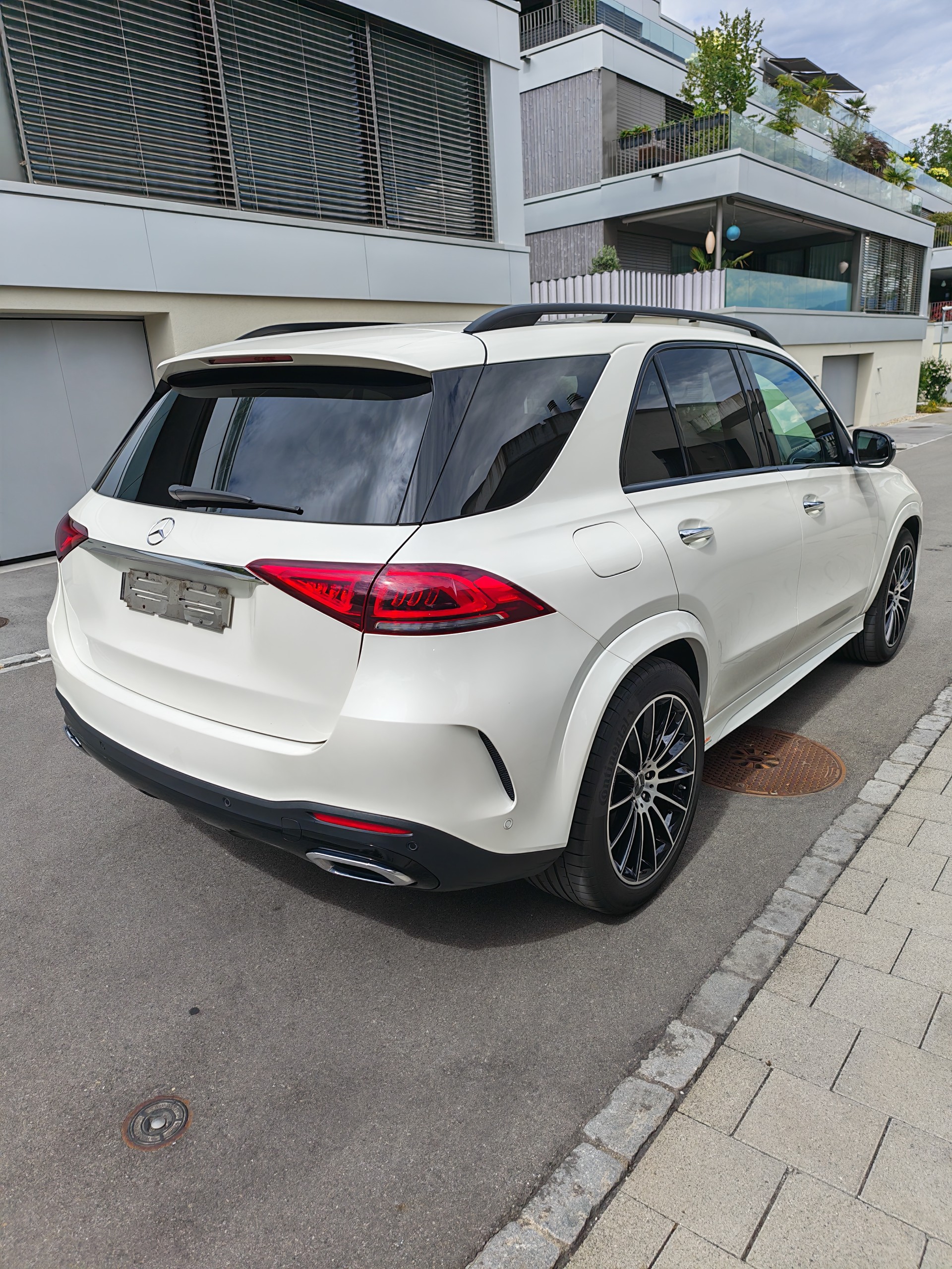 MERCEDES-BENZ GLE 400 d AMG Line 4matic,AHK,Standhzg.-image-2