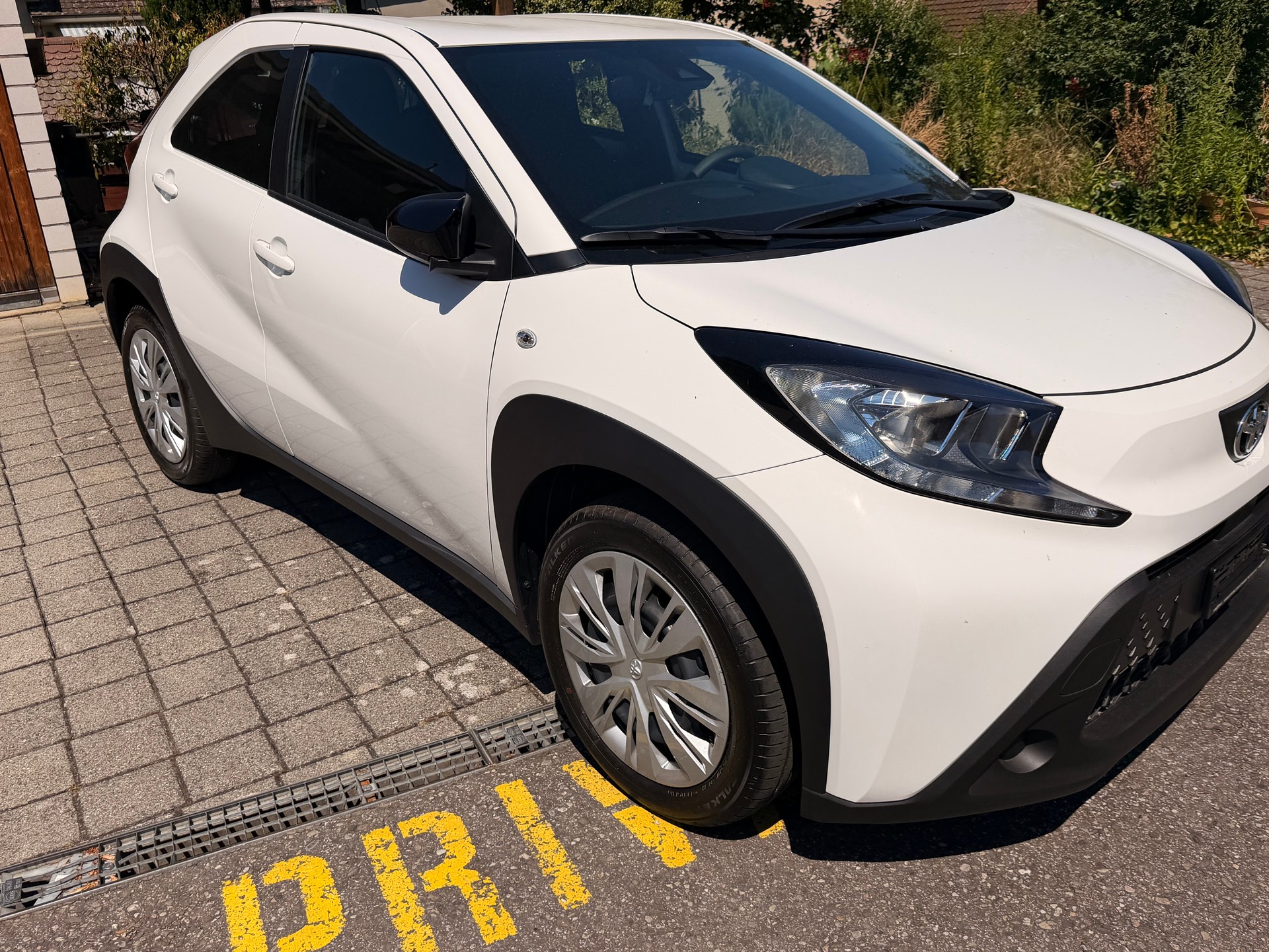 TOYOTA Aygo X 1.0 VVT-i Trend CVT-showroom-element-1