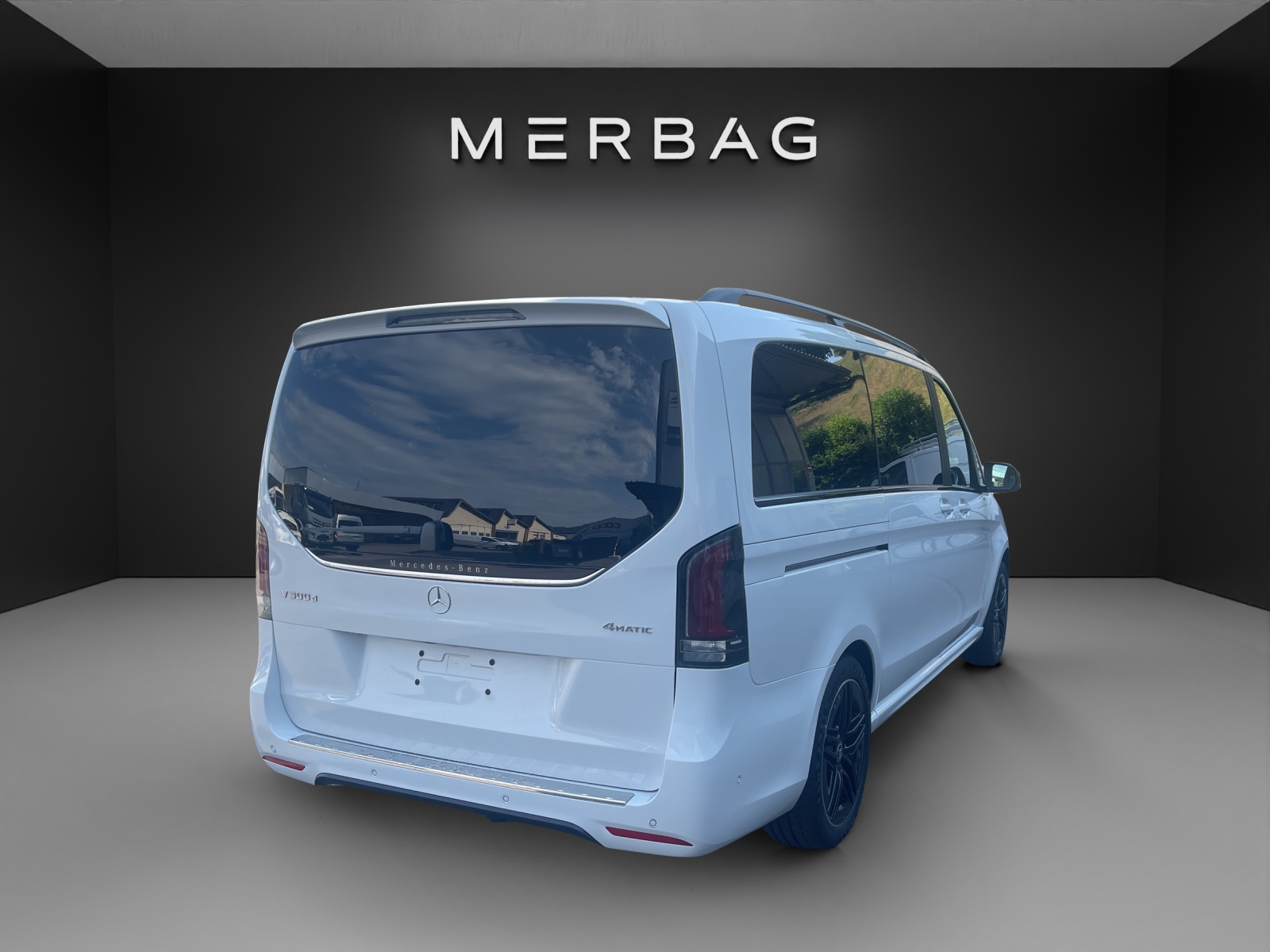 MERCEDES-BENZ V 300 d lang 4Matic Swiss Edition 9G-Tronic-image-5