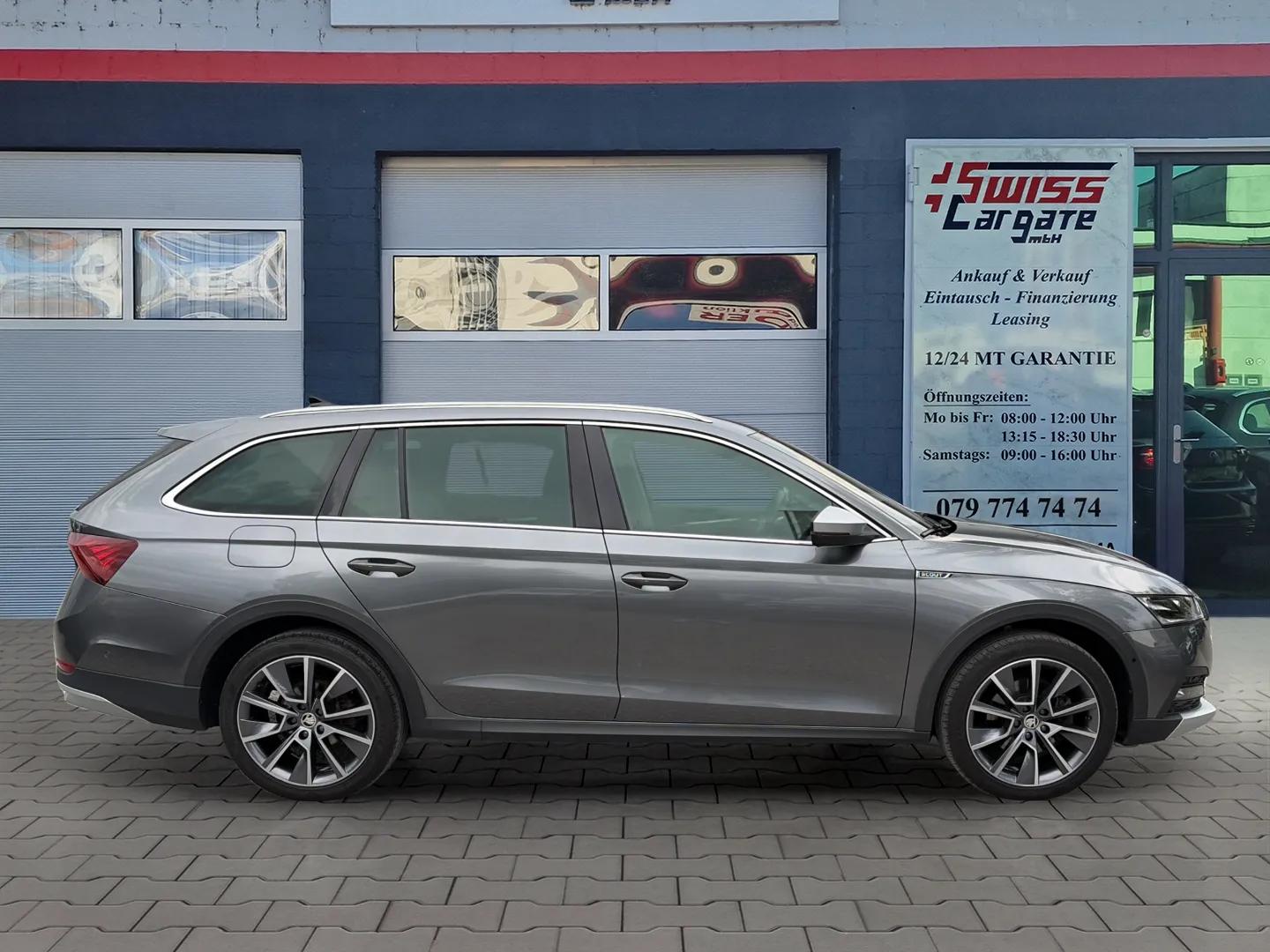 SKODA Octavia Combi 2.0 TDI DSG Scout 4x4-image-8