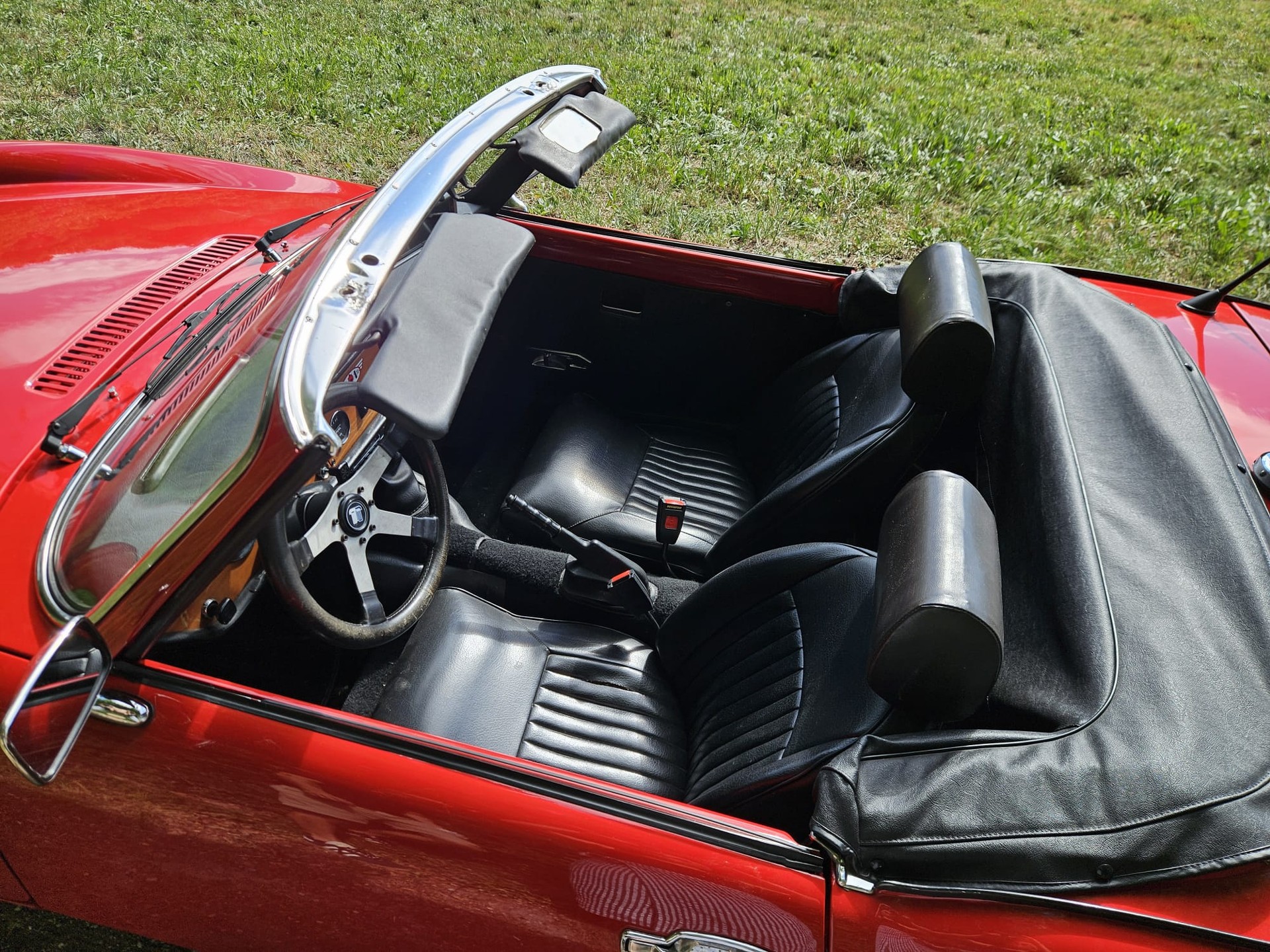 TRIUMPH Spitfire IV-image-6