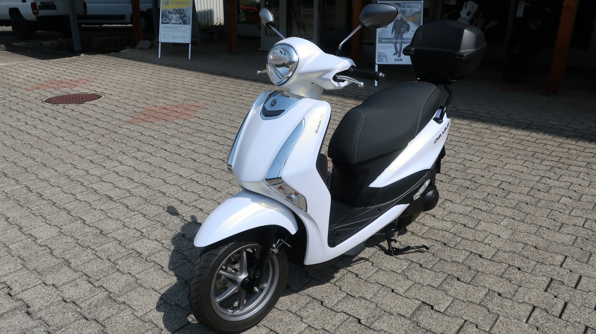 YAMAHA D'elight LTS 125-image-4