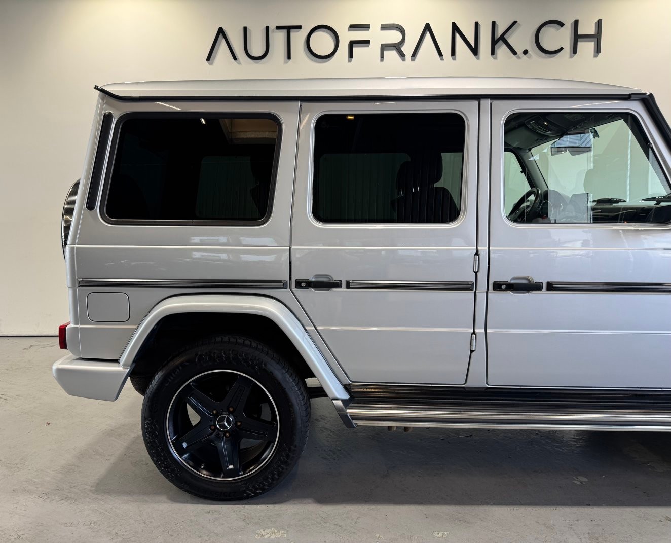 MERCEDES-BENZ G 500 lang Wagon-image-11