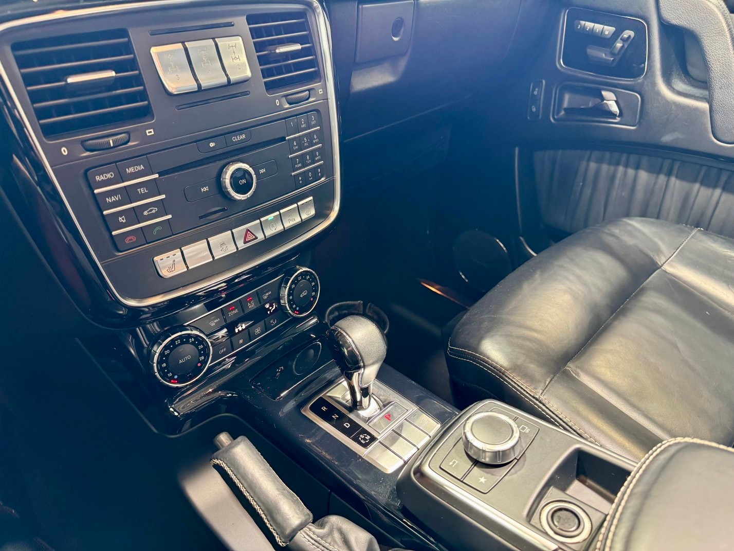 MERCEDES-BENZ G 500 lang Wagon-image-13